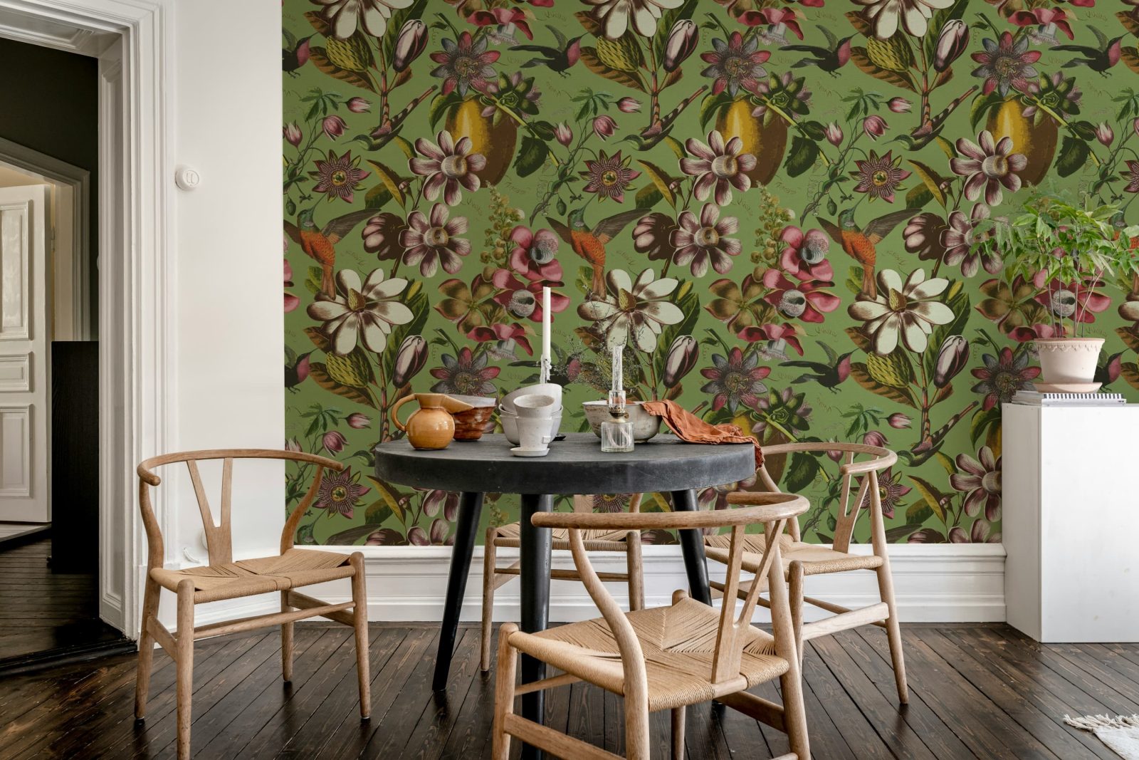 Flying Kolibri, Green, Rebel Walls 3