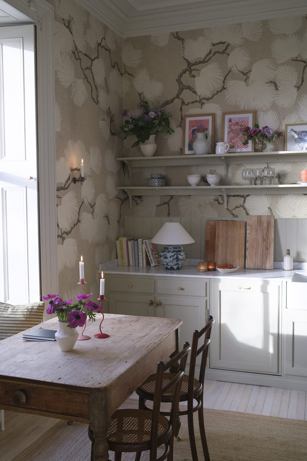 Pine Mural, Beige, Sandberg 2