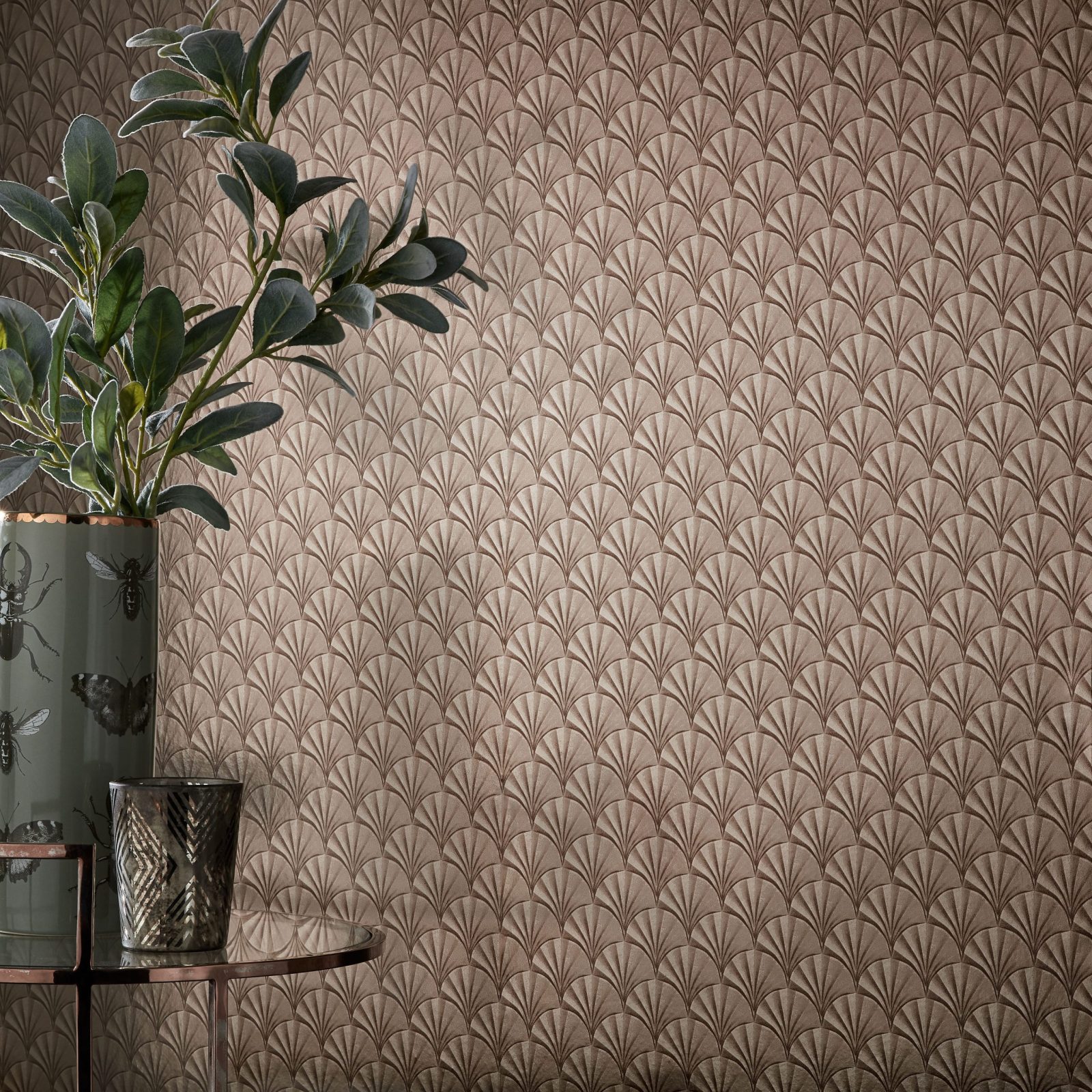 Elodie, Burnished Gold Luxury Foil, 1838 Wallcoverings, 5.3mp / rola 2