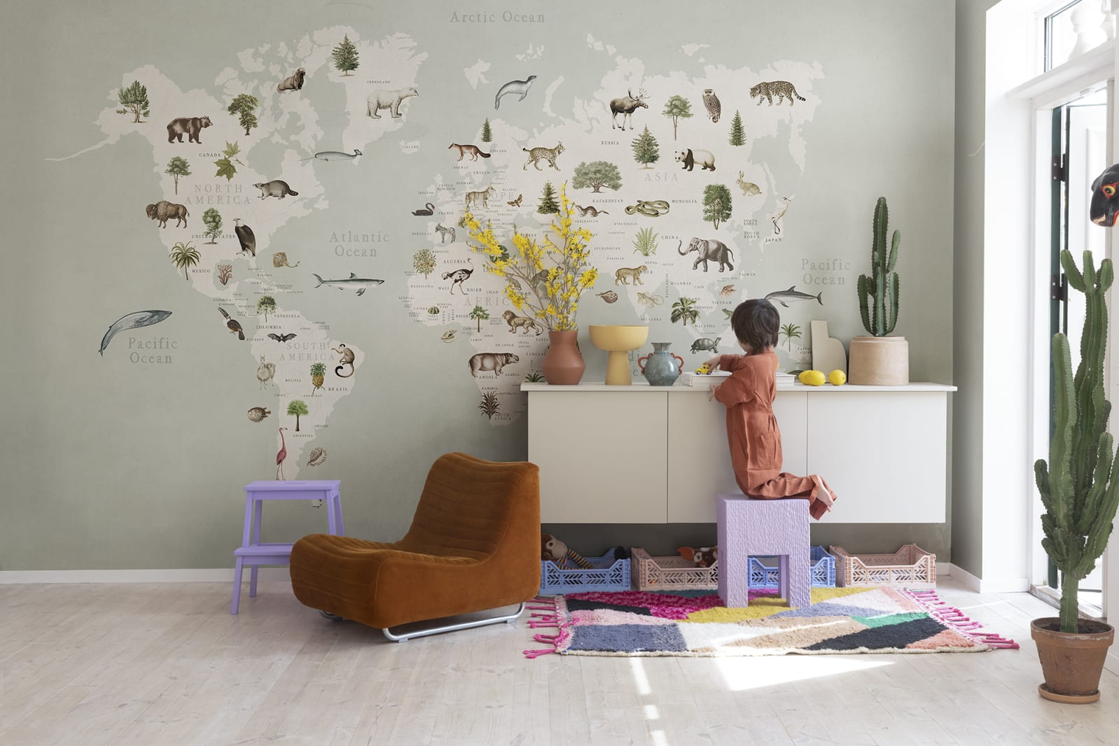 Animal World, Mint, Rebel Walls 2