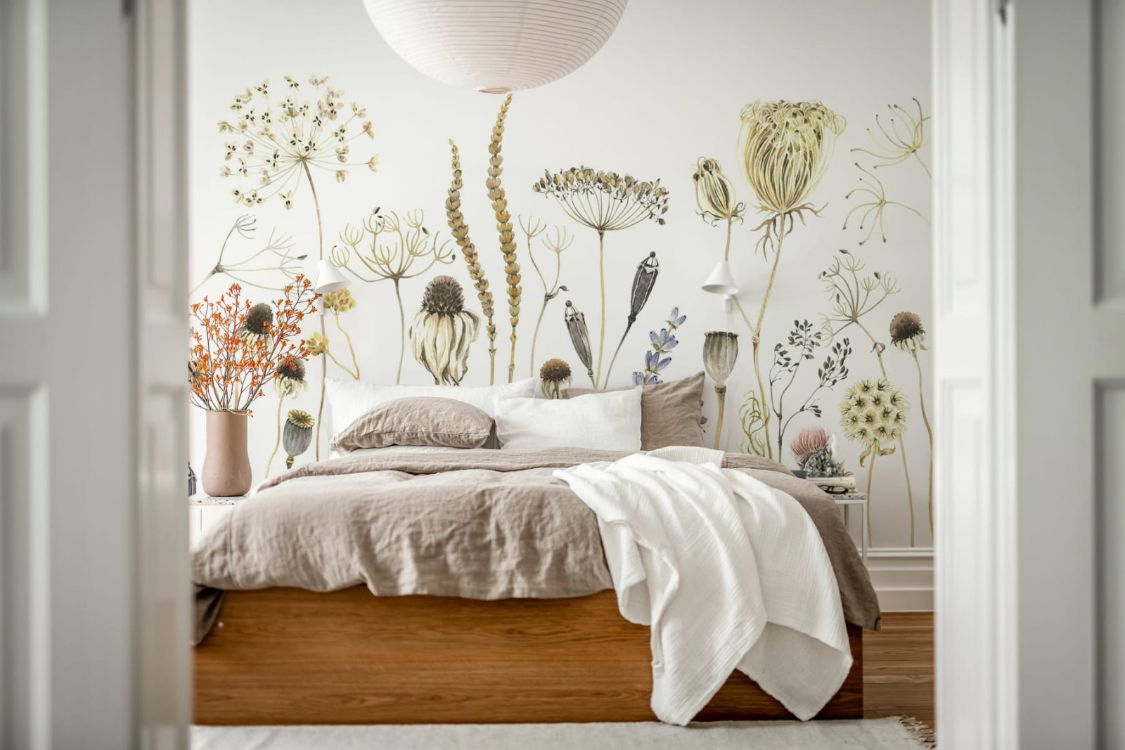 Dried Flower Meadow, Beige, Rebel Walls 2