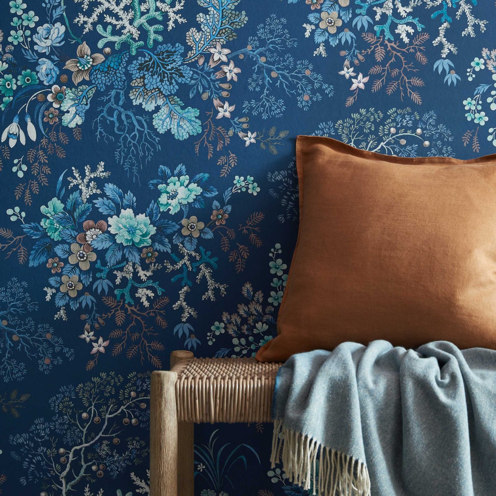 Killburn's Coral, Ocean Blue, 1838 Wallcoverings, 5.3mp / rola 2