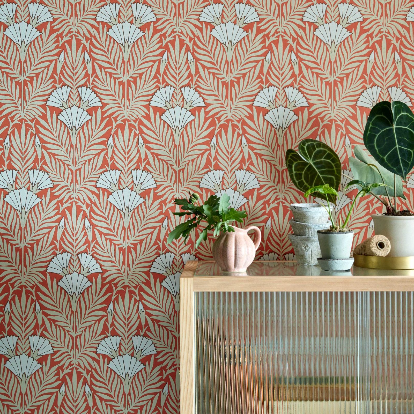 Floral Fanfare, Coral, 1838 Wallcoverings, 5.3mp / rola 2