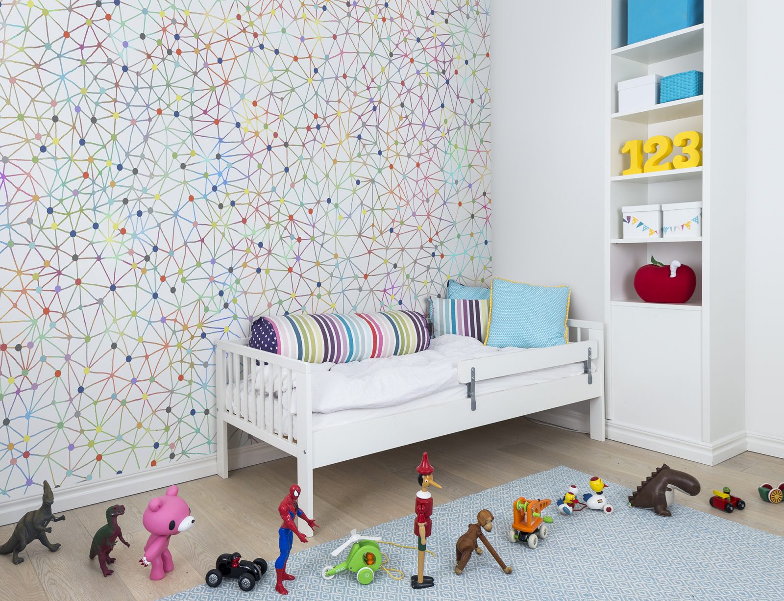 Twinkle Twinkle, Rebel Walls 2