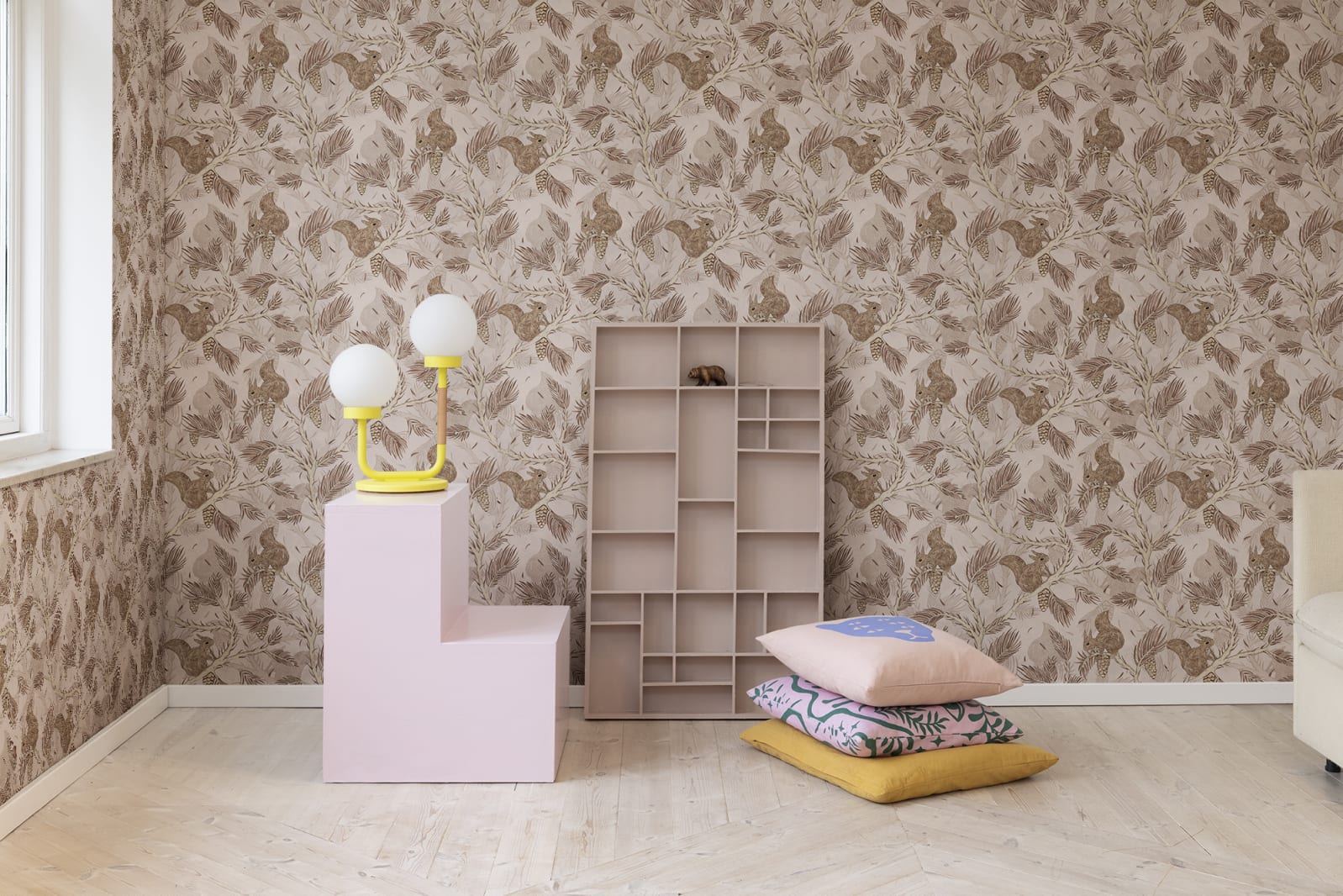 Squirrel Mountain, Pink, Rebel Walls 4