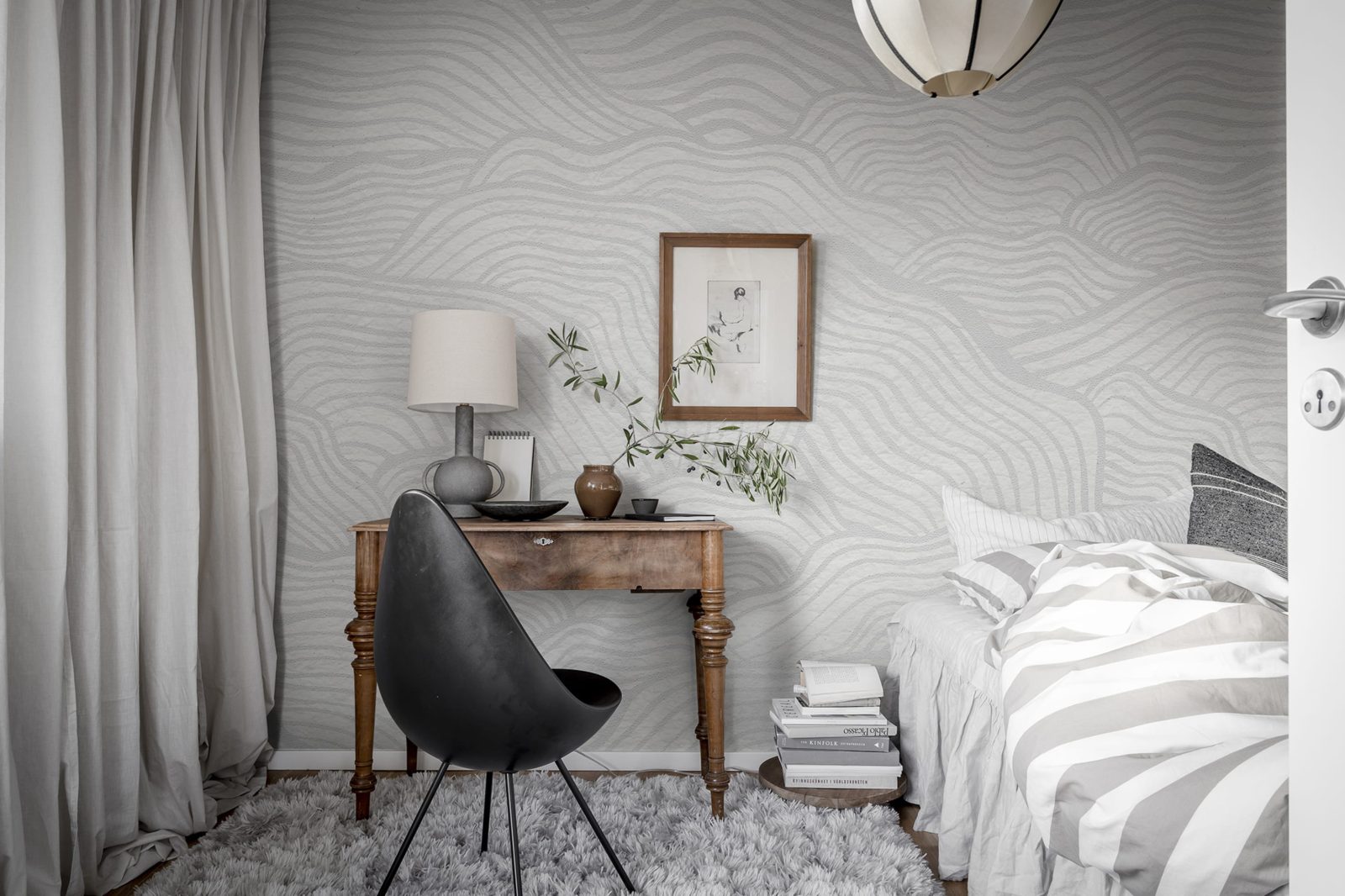 Soft Clouds, Pearl, Rebel Walls 3