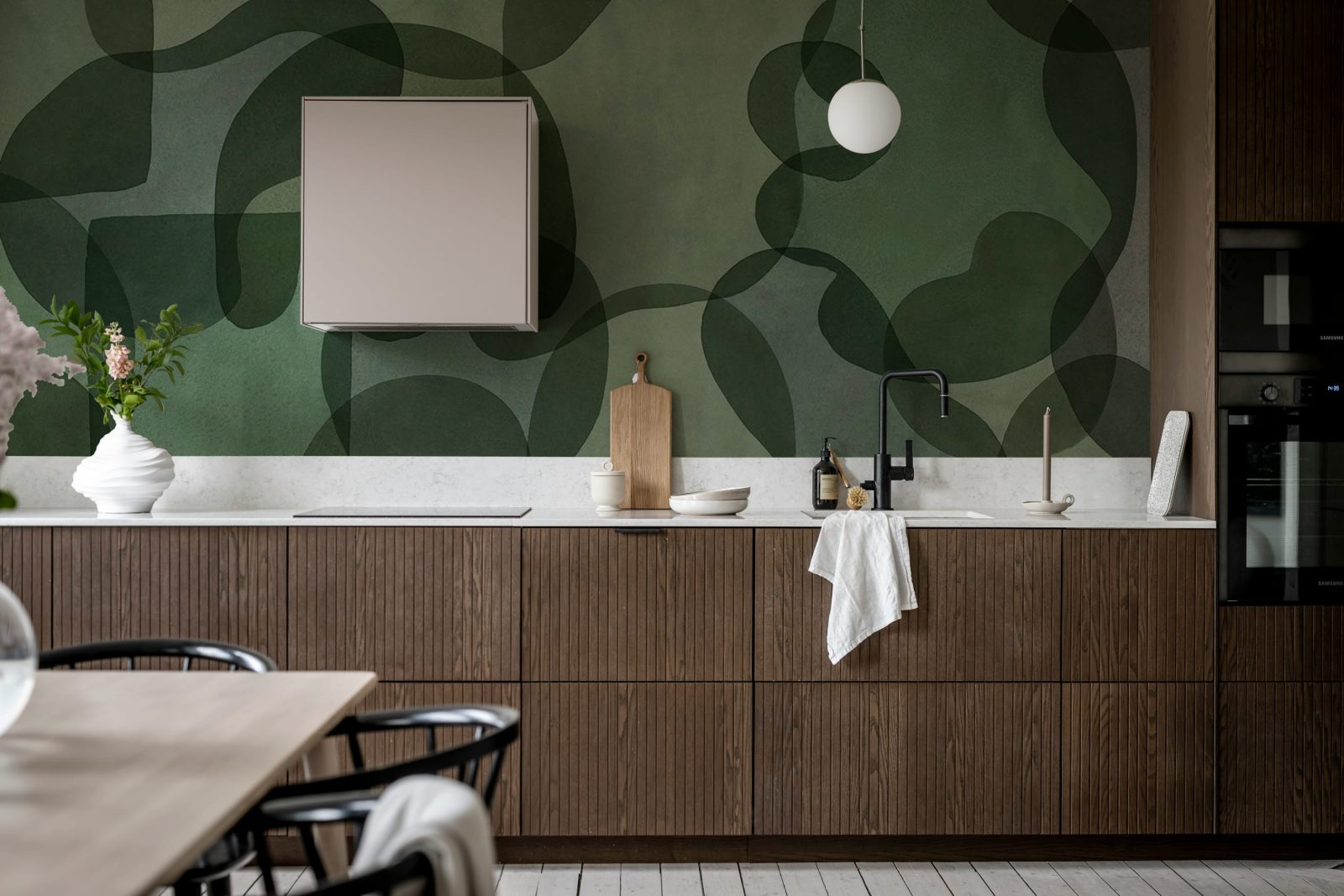 Overlap, Green, Rebel Walls 2