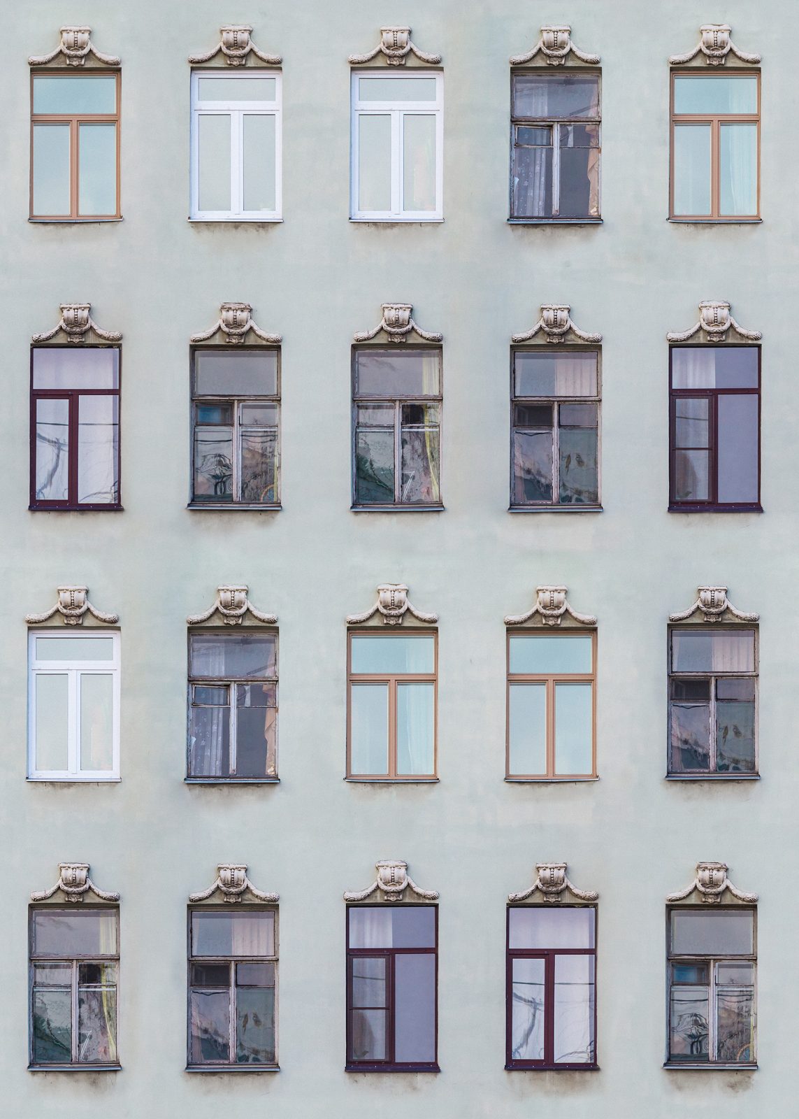 Window Row, Rebel Walls
