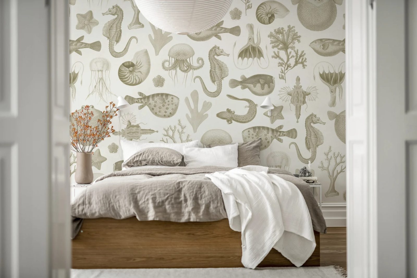 Sea Life, Sand, Rebel Walls 2