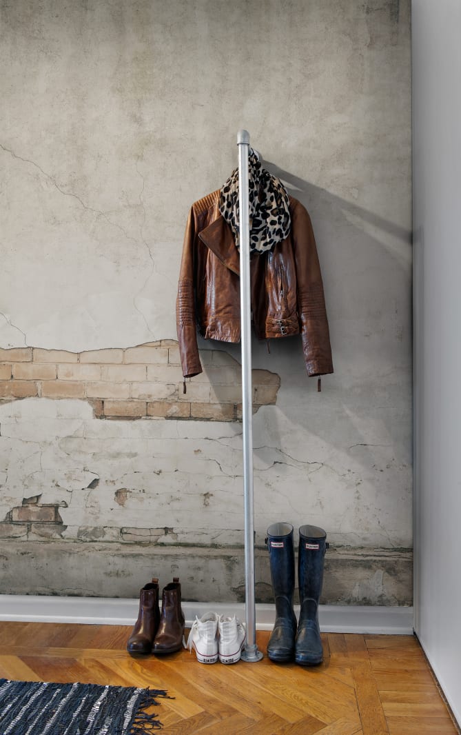 Frontage, Rebel Walls 4