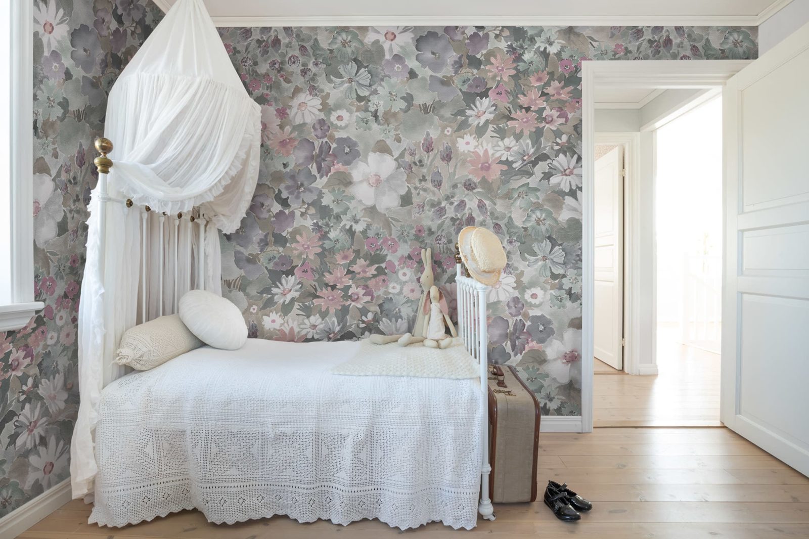Summer Field, Dusty Pink, Rebel Walls 3