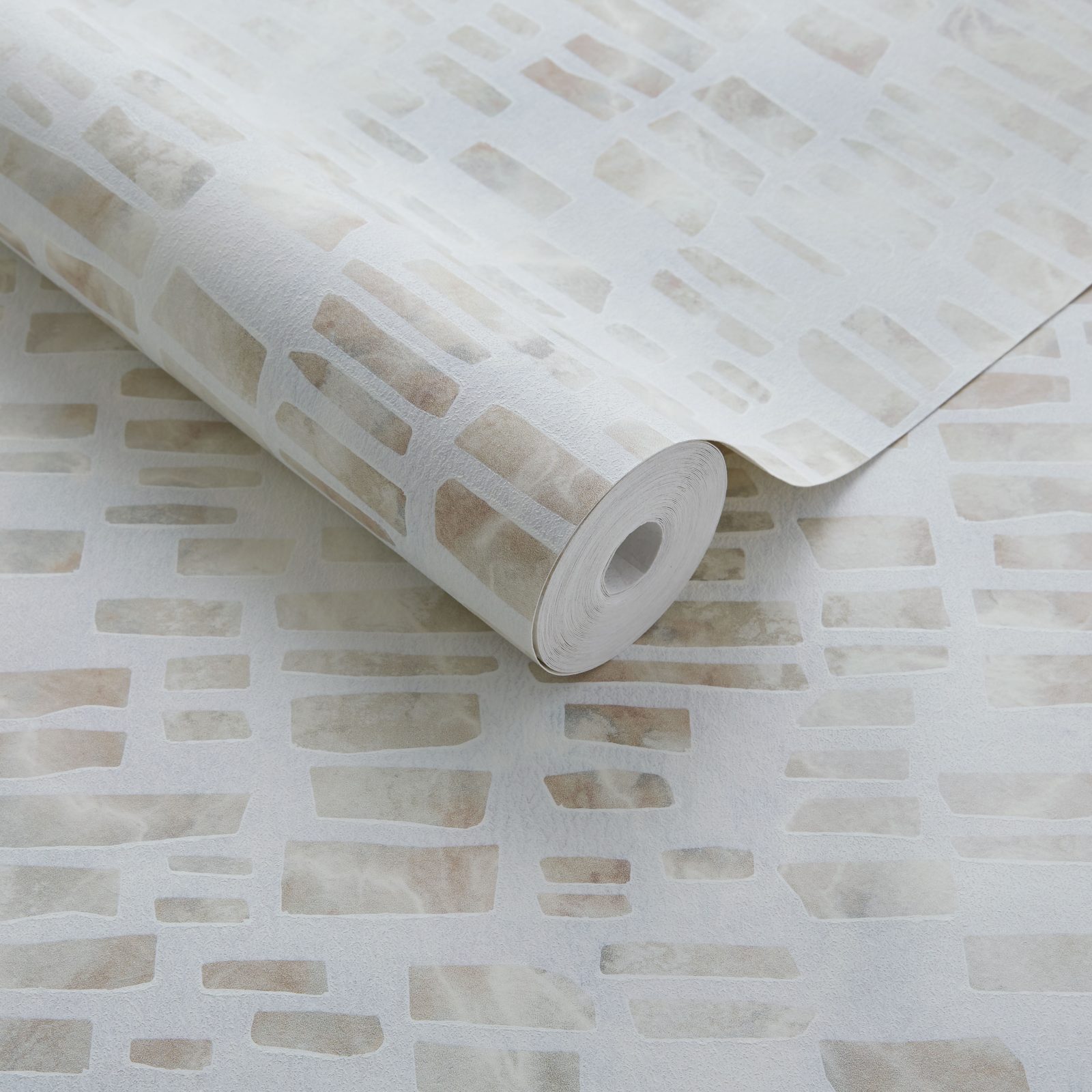 Fusion, Pearl Cream Luxury Geometric, 1838 Wallcoverings, 5.3mp / rola 3