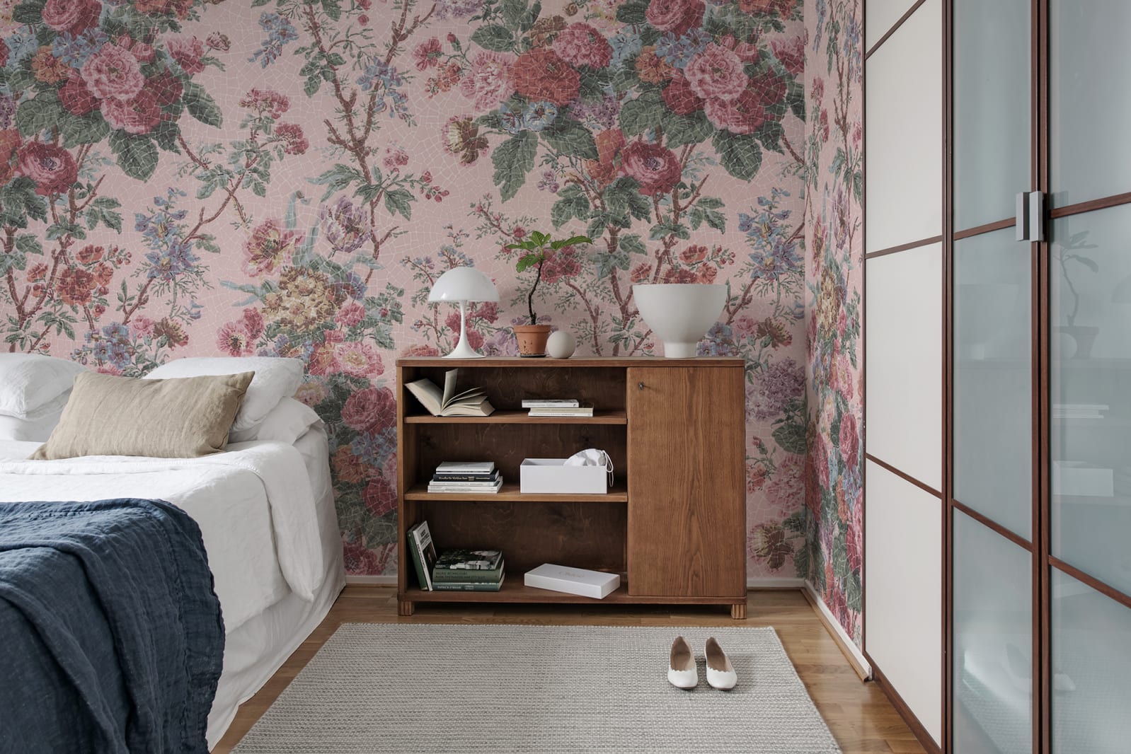 Porcelain, Rebel Walls 4