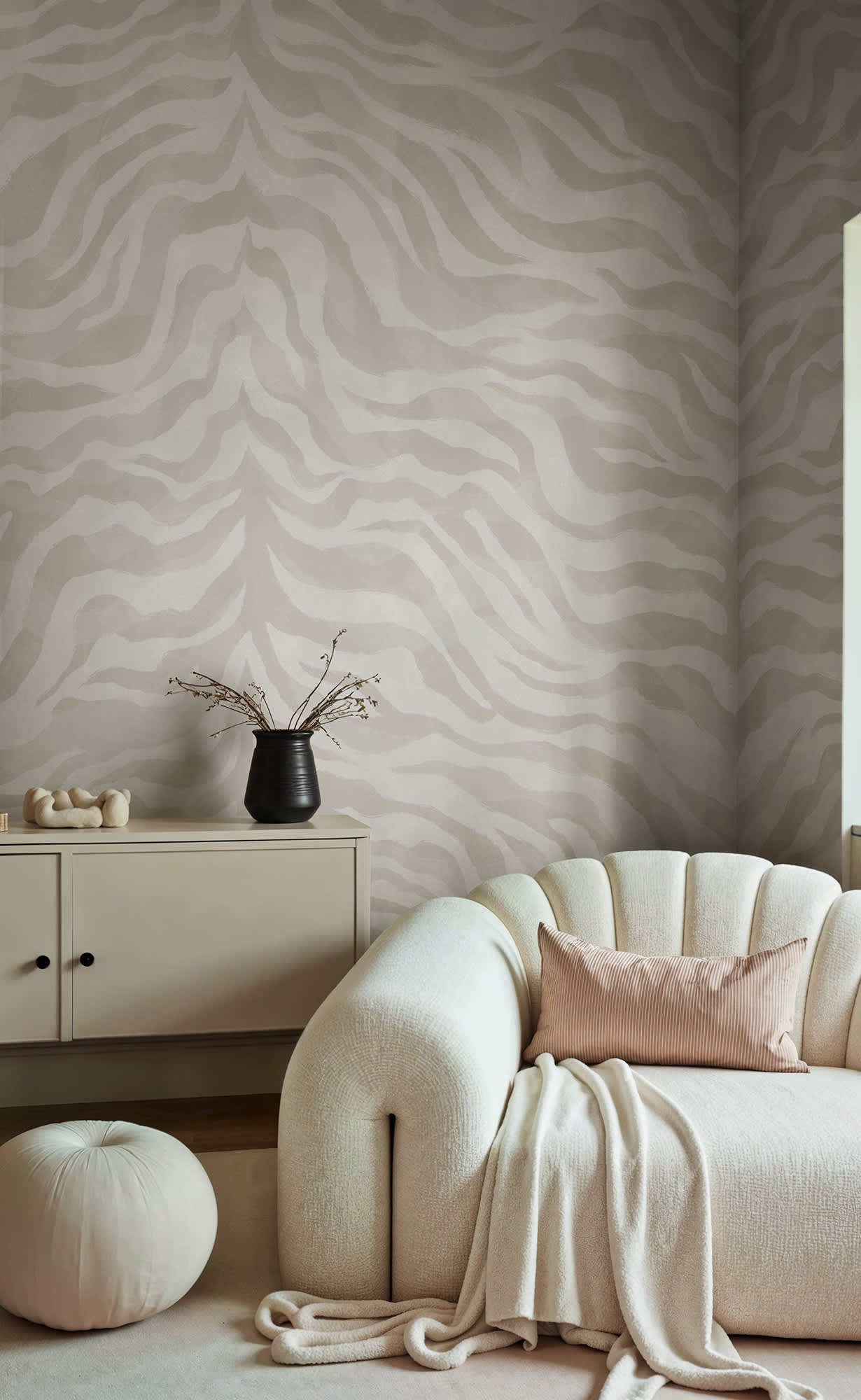 Animal Luxe, White, Rebel Walls 3