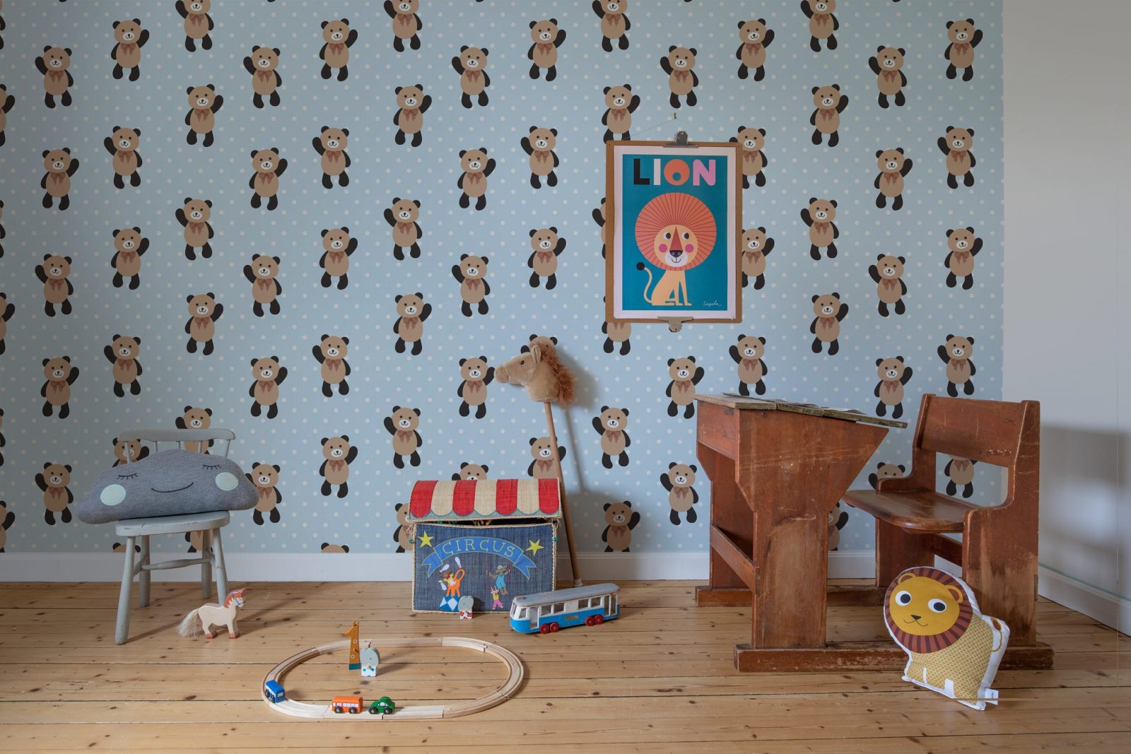 Hello Bear, Baby Blue, Rebel Walls 3