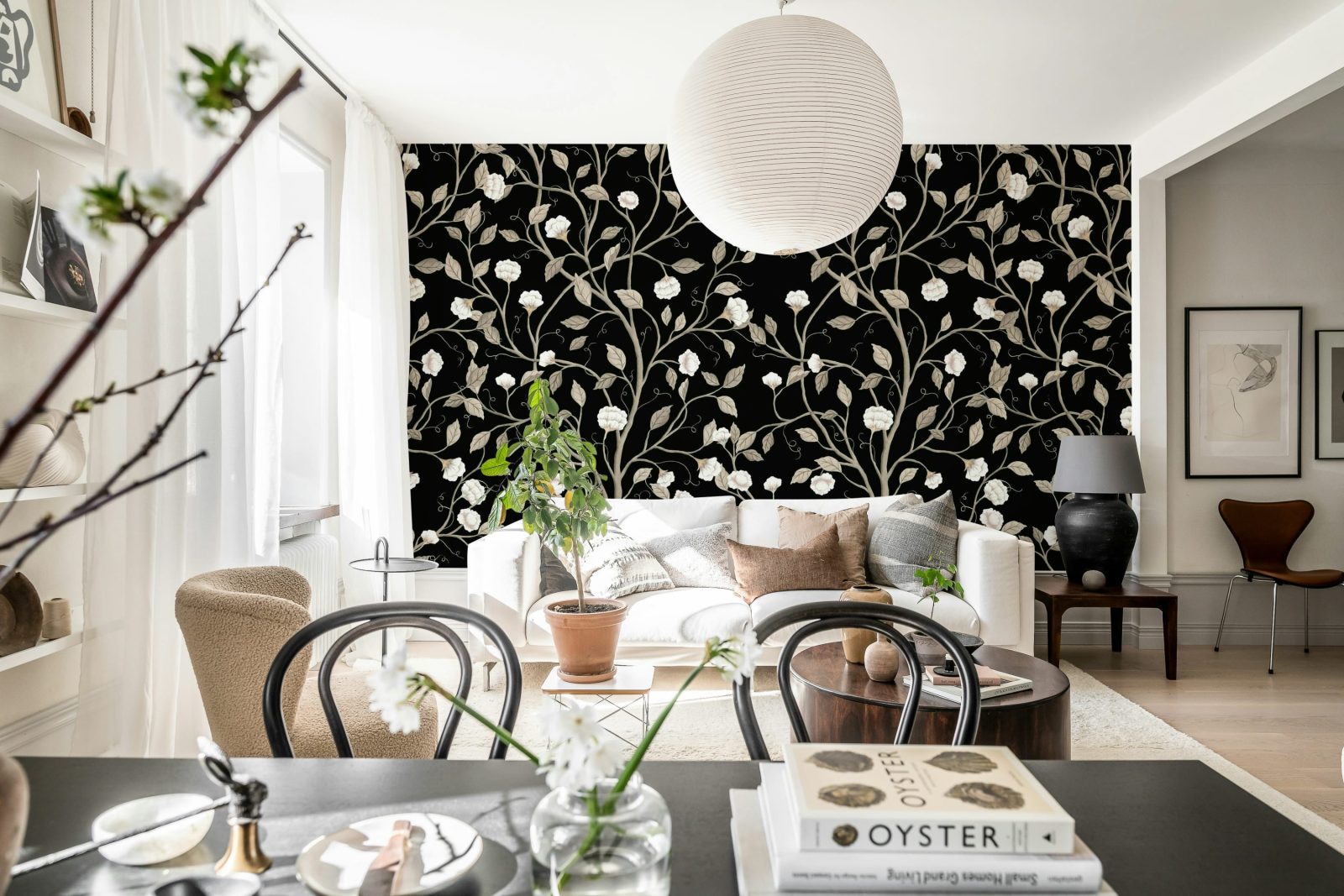 Silent Bloom, Black, Rebel Walls 3