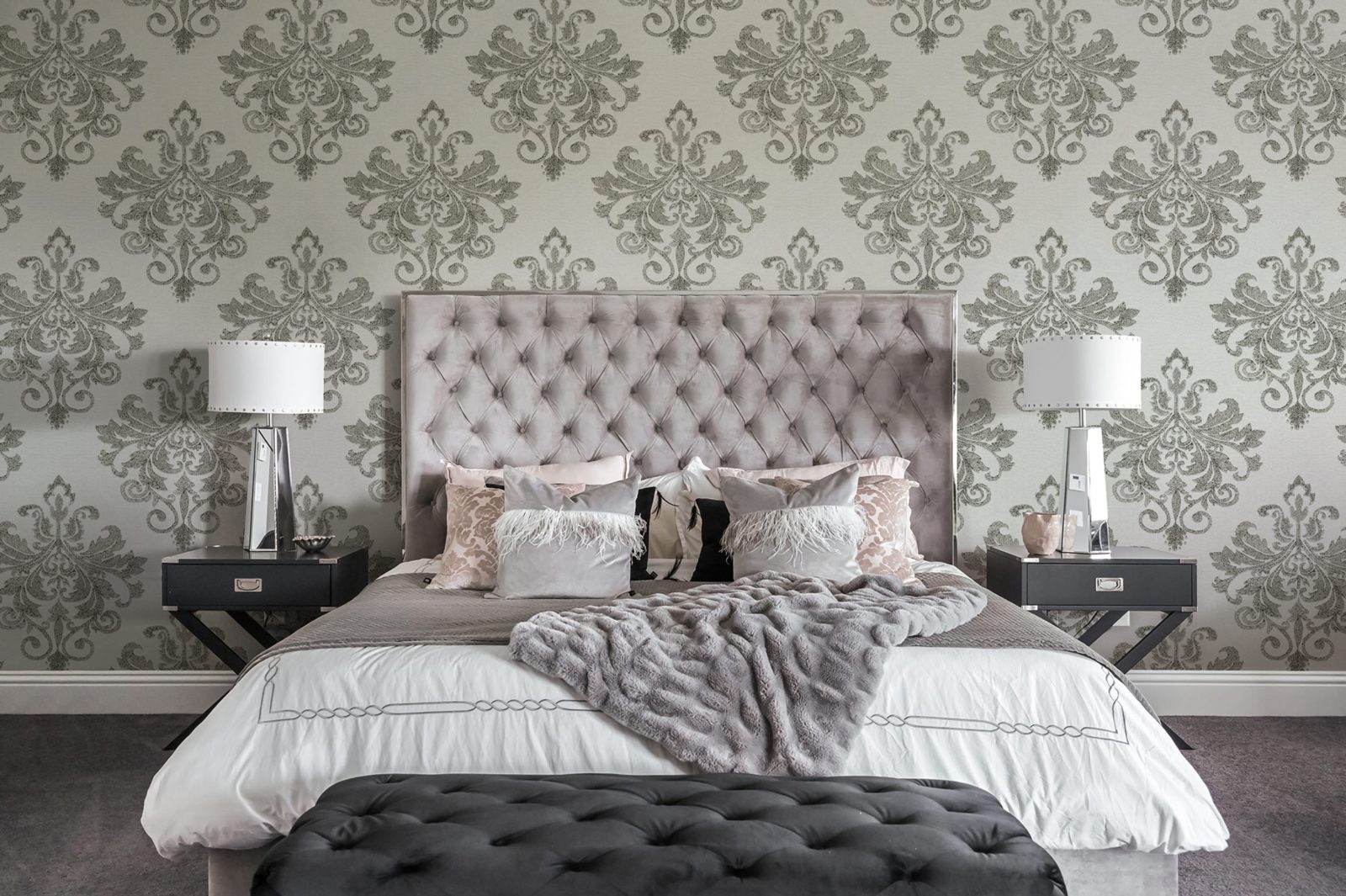 Baroque Pearl, White, Rebel Walls 2