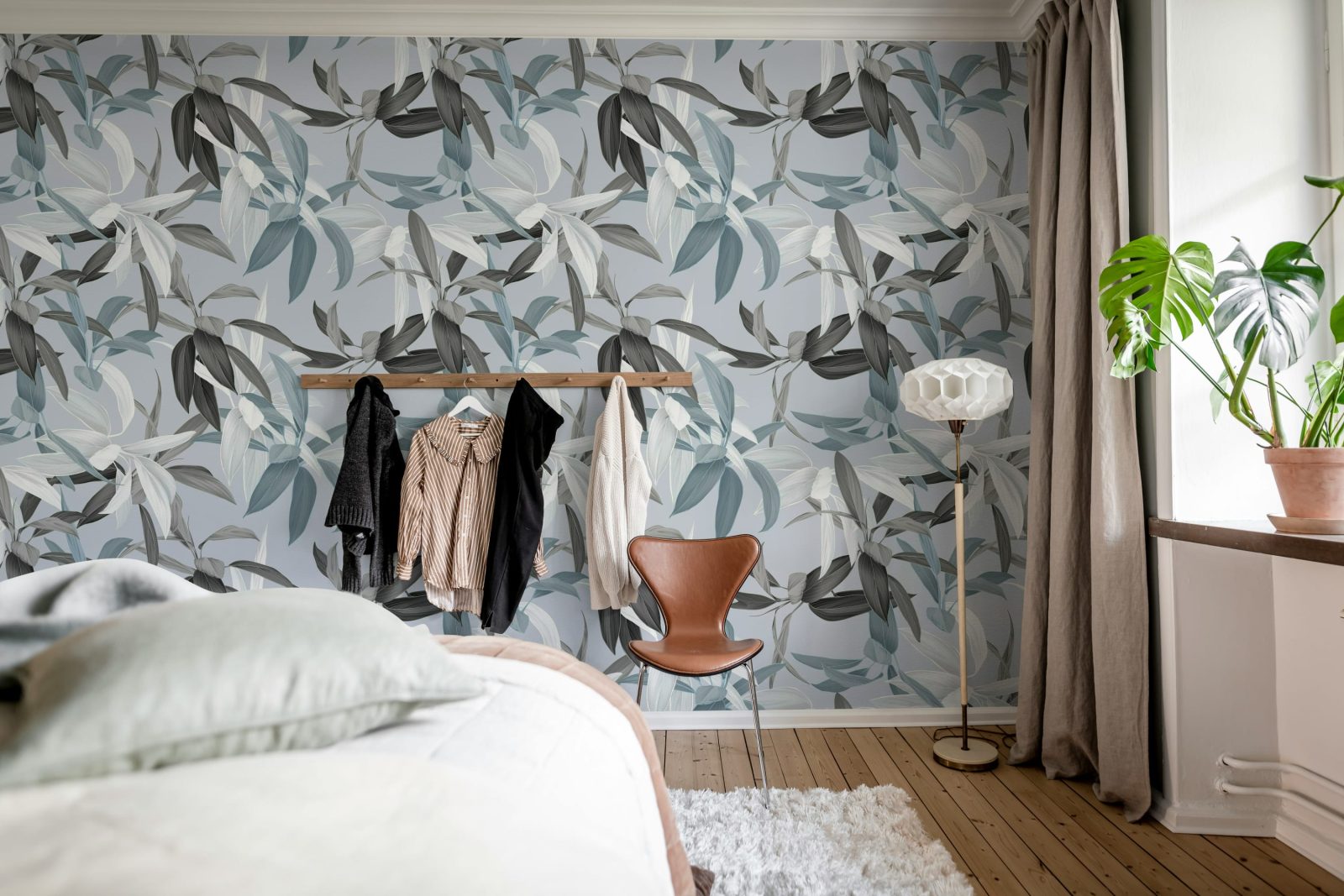 Lily Garden, Blue, Rebel Walls 3
