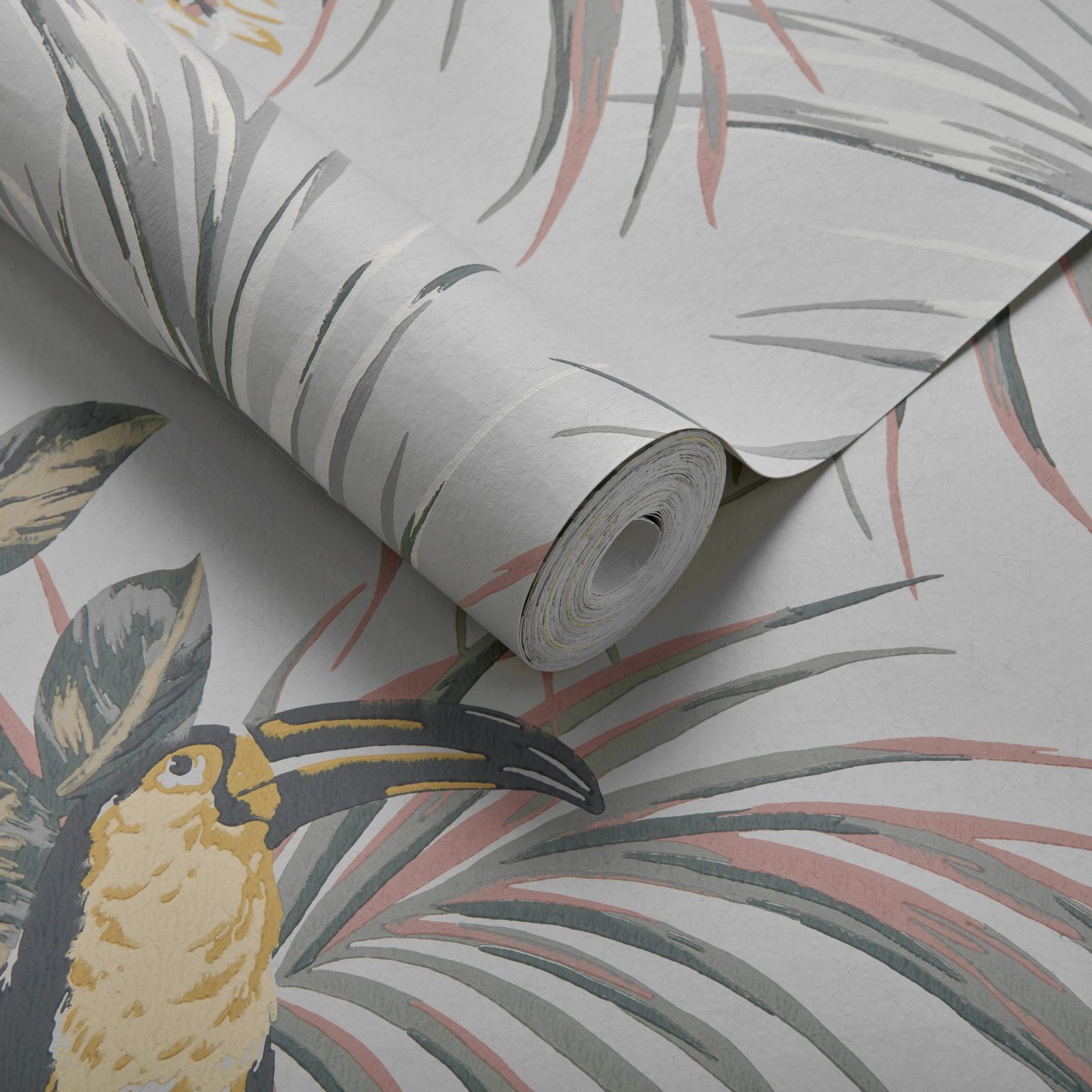 Le Toucan, Soft Grey Luxury Bird, 1838 Wallcoverings, 5.3mp / rola 3