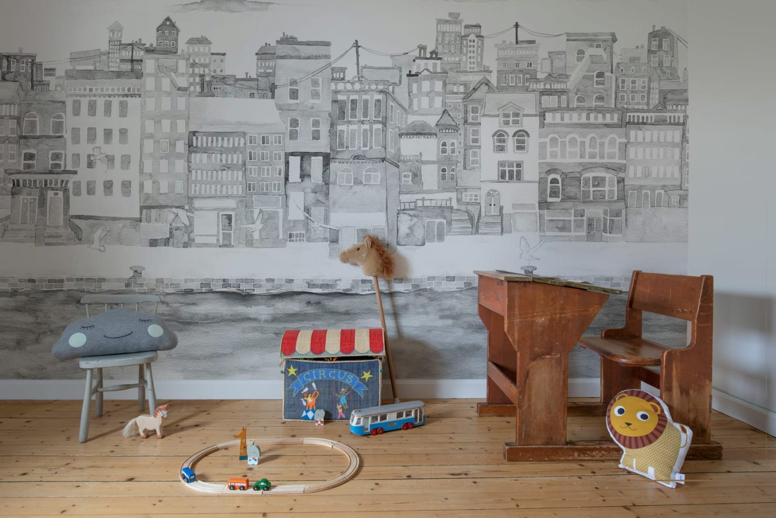 Harbour, Gray, Rebel Walls 3