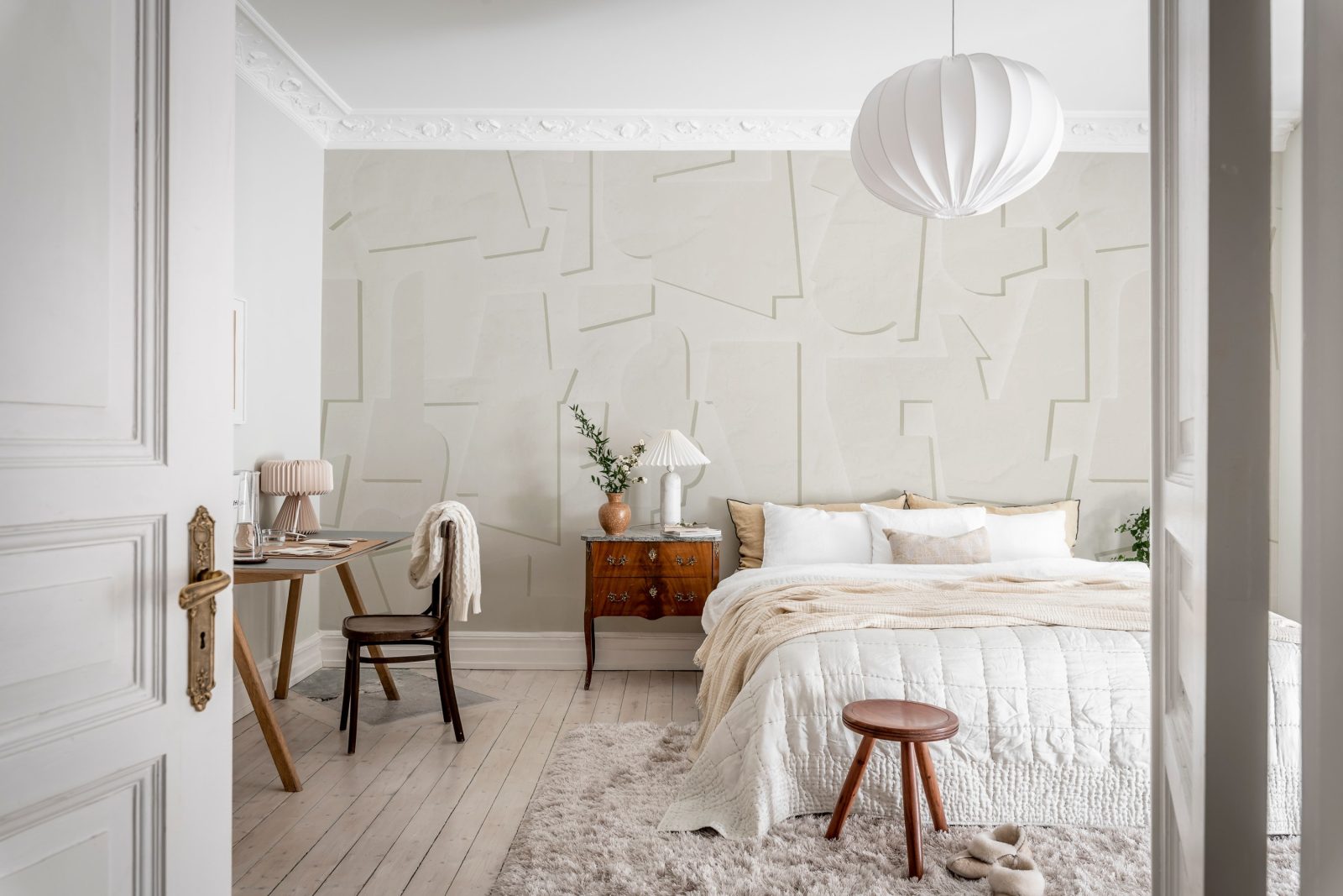 Abstract Wood, White, Rebel Walls 4