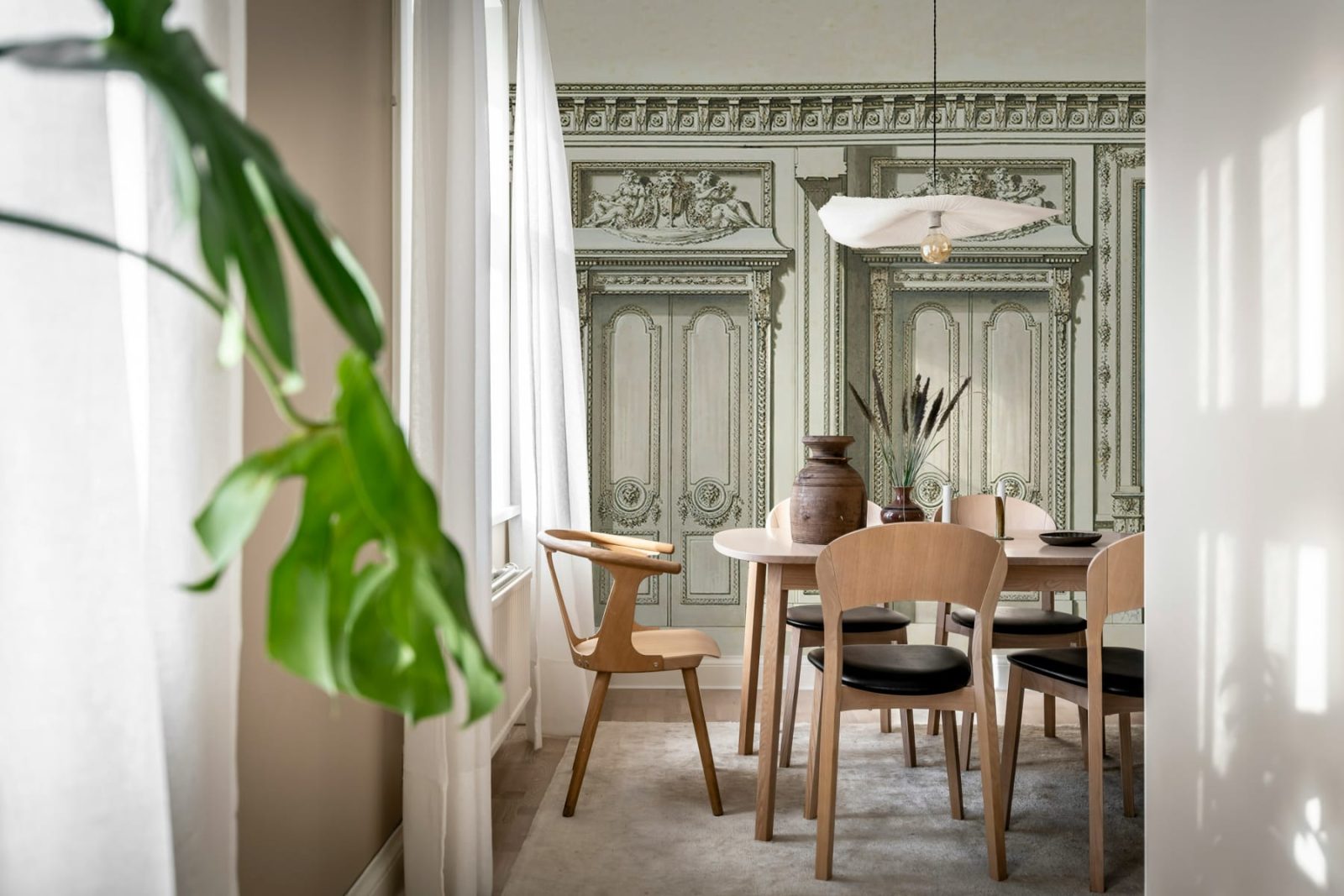 Historical Room, Beige, Rebel Walls 3