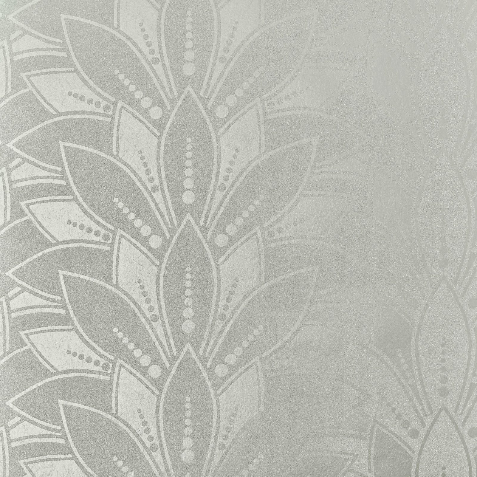 Astoria, Pearl Cream Luxury Bead, 1838 Wallcoverings, 5.3mp / rola