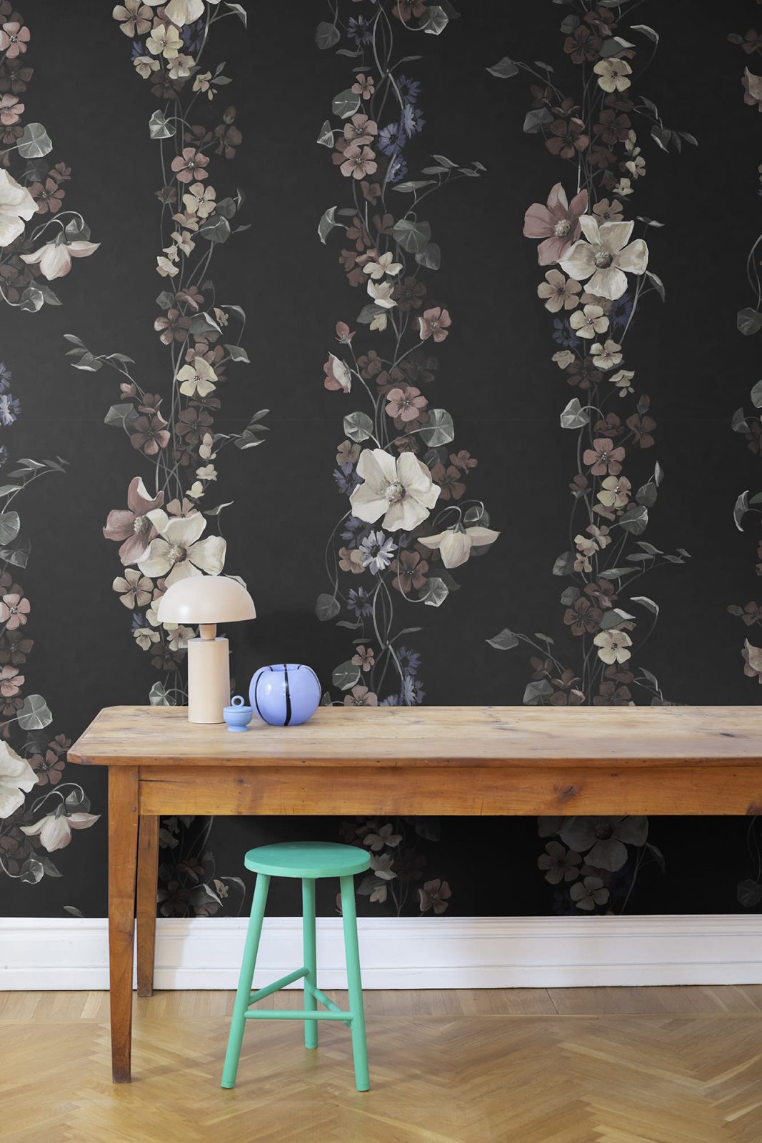 Growing Beauty, Vintage, Rebel Walls 3