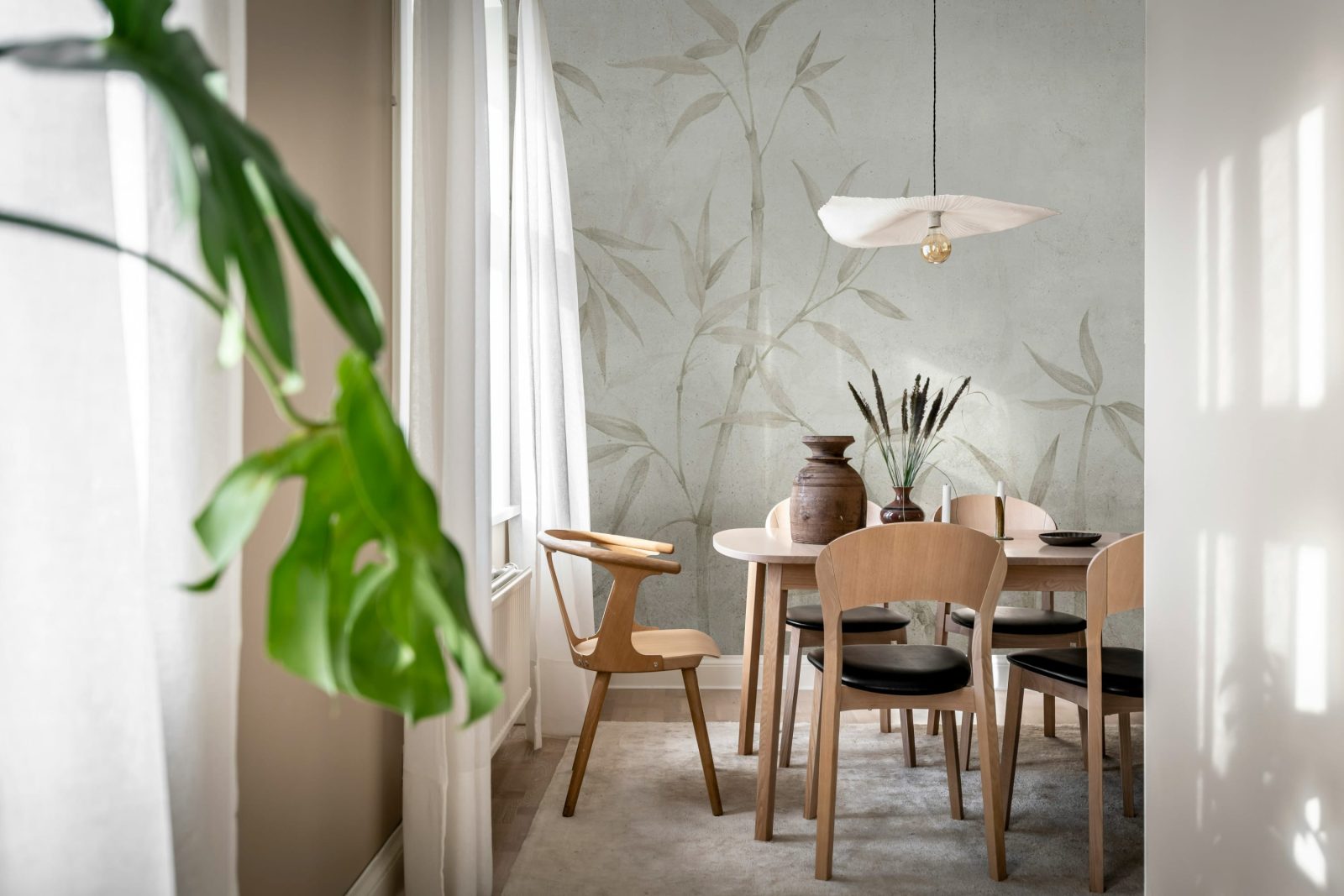 Bamboo Horizon, Beige, Rebel Walls 2