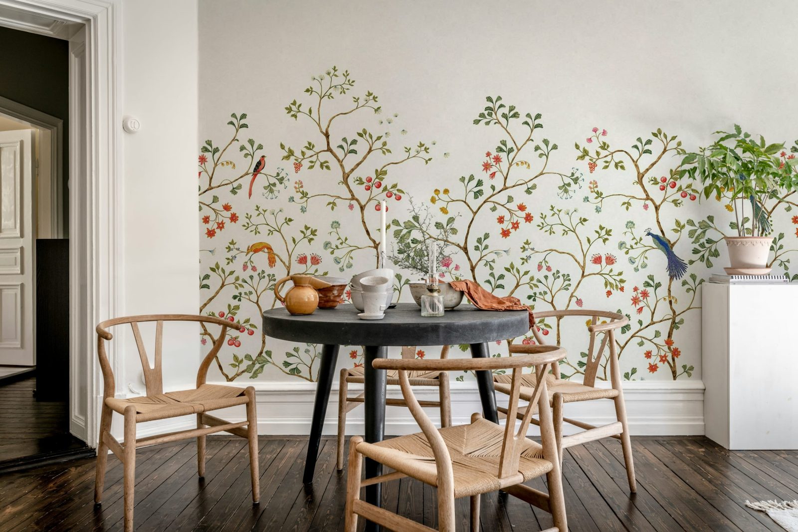 Songbird Mural, White, Rebel Walls 2