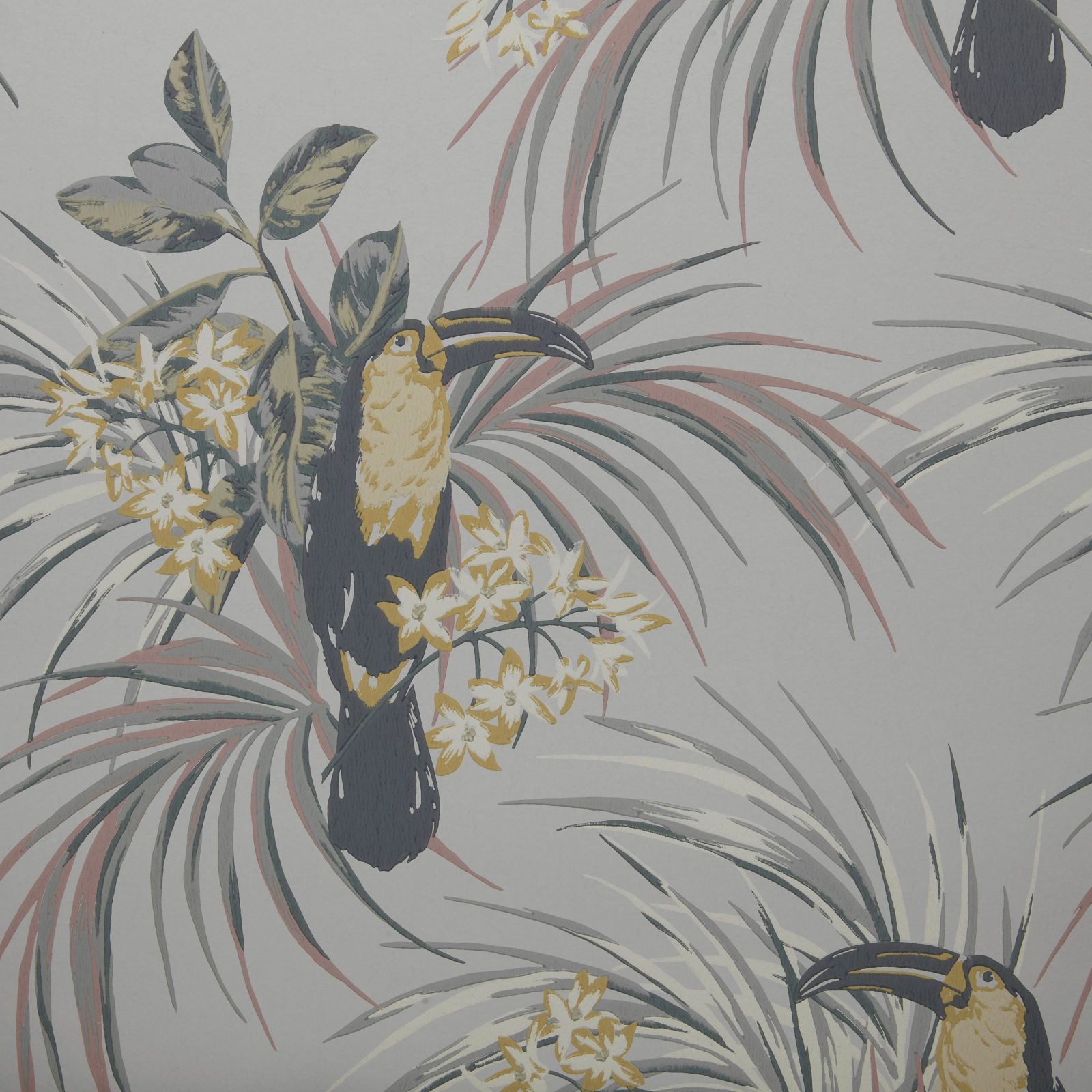 Le Toucan, Soft Grey Luxury Bird, 1838 Wallcoverings, 5.3mp / rola