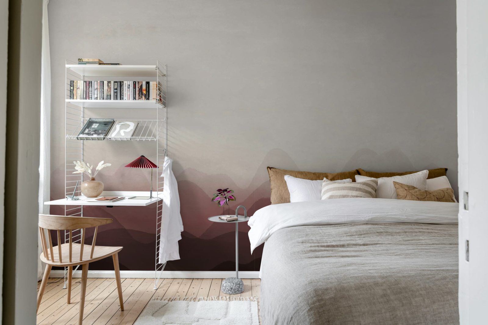 Gradient Flow, Burgundy, Rebel Walls 2