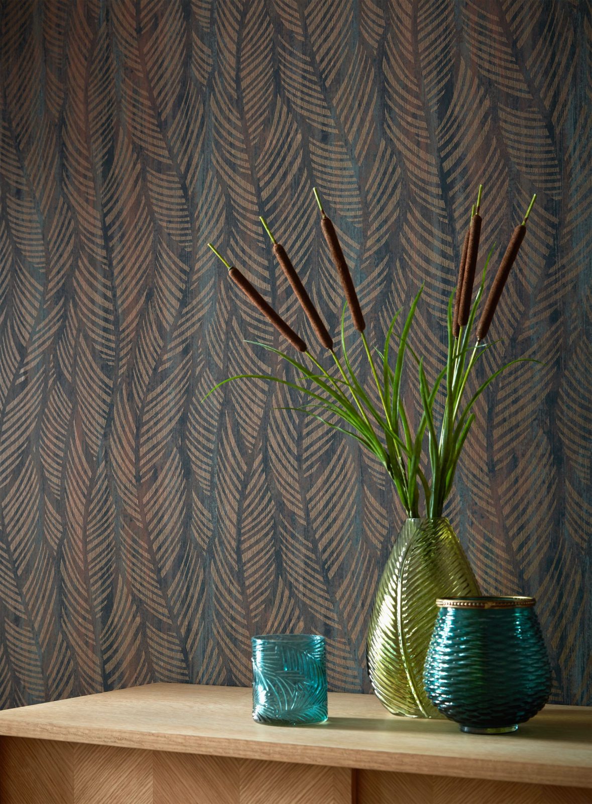 Bramble, Caramel Brown Luxury Leaf, 1838 Wallcoverings, 5.3mp / rola 2