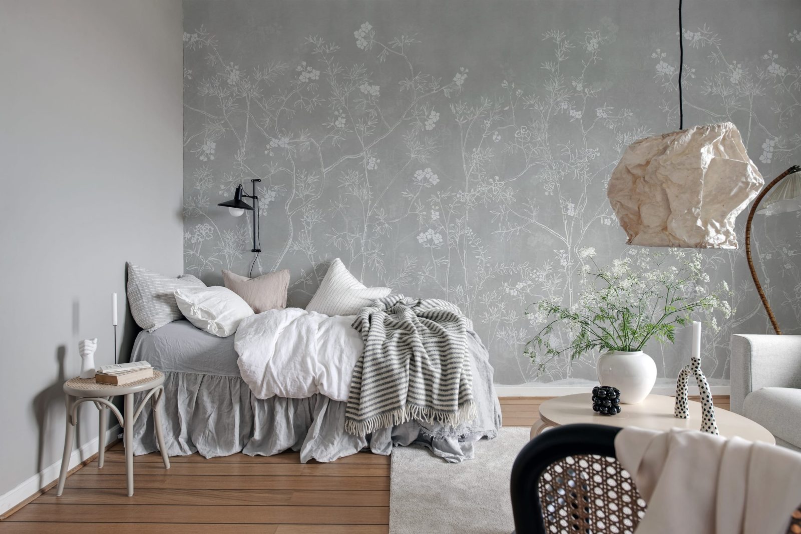 Soft Chinoiserie, Gray, Rebel Walls 3