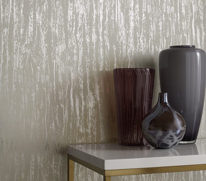 Helmsley, Silver and Cream Luxury Foil, 1838 Wallcoverings, 5.3mp / rola 2