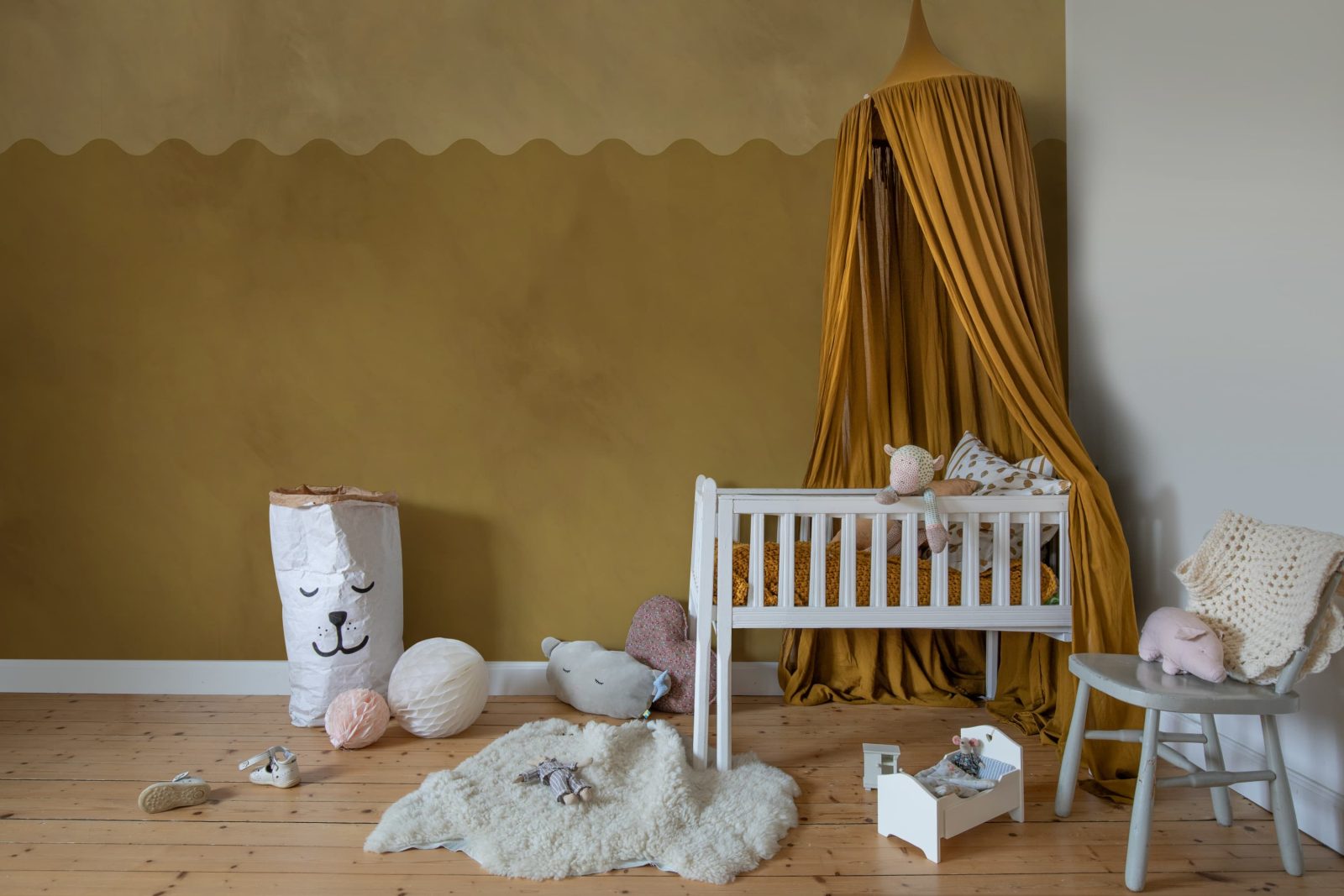 Wave Border, Yellow, Rebel Walls 3