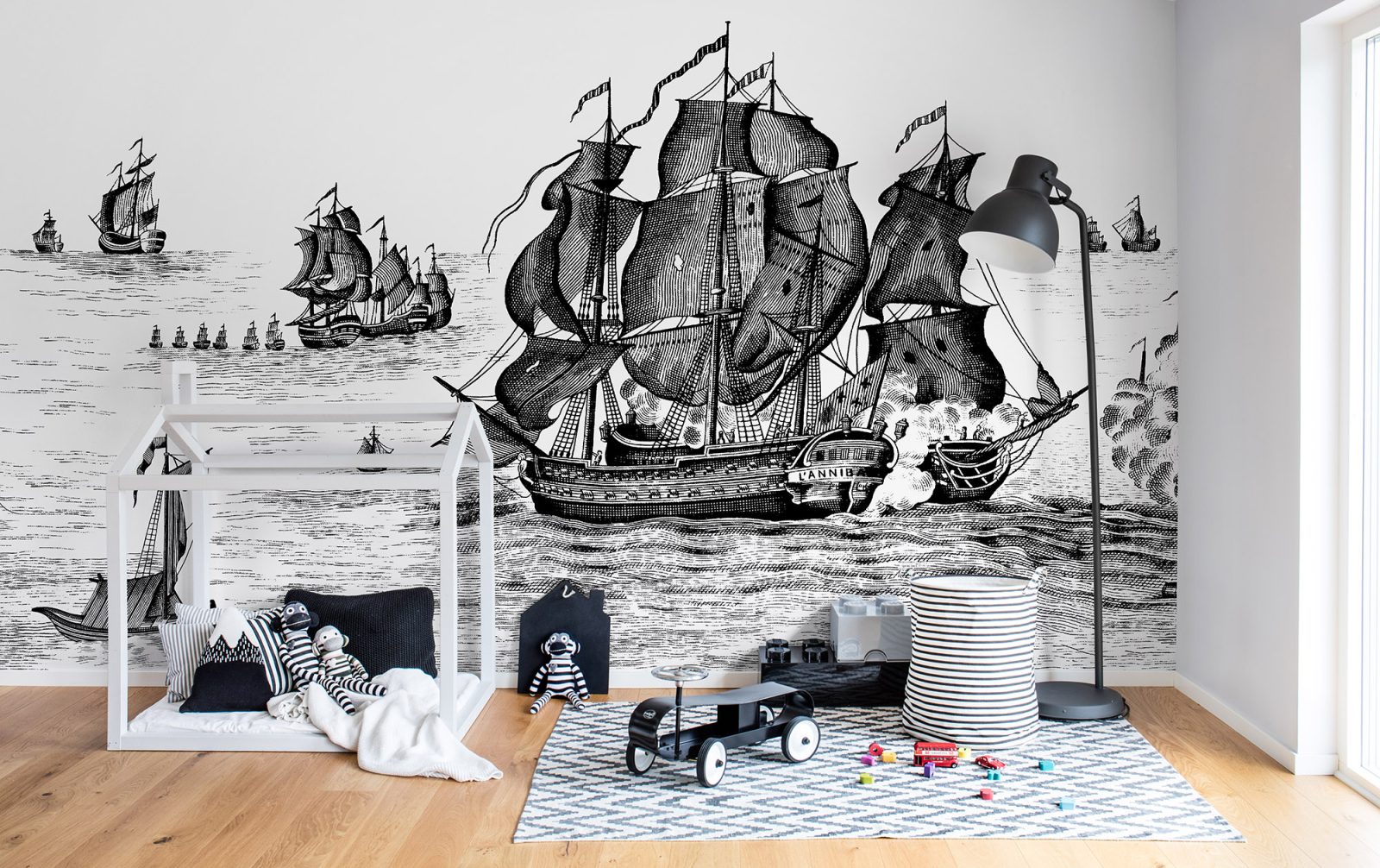 High Seas, Black, Rebel Walls 2