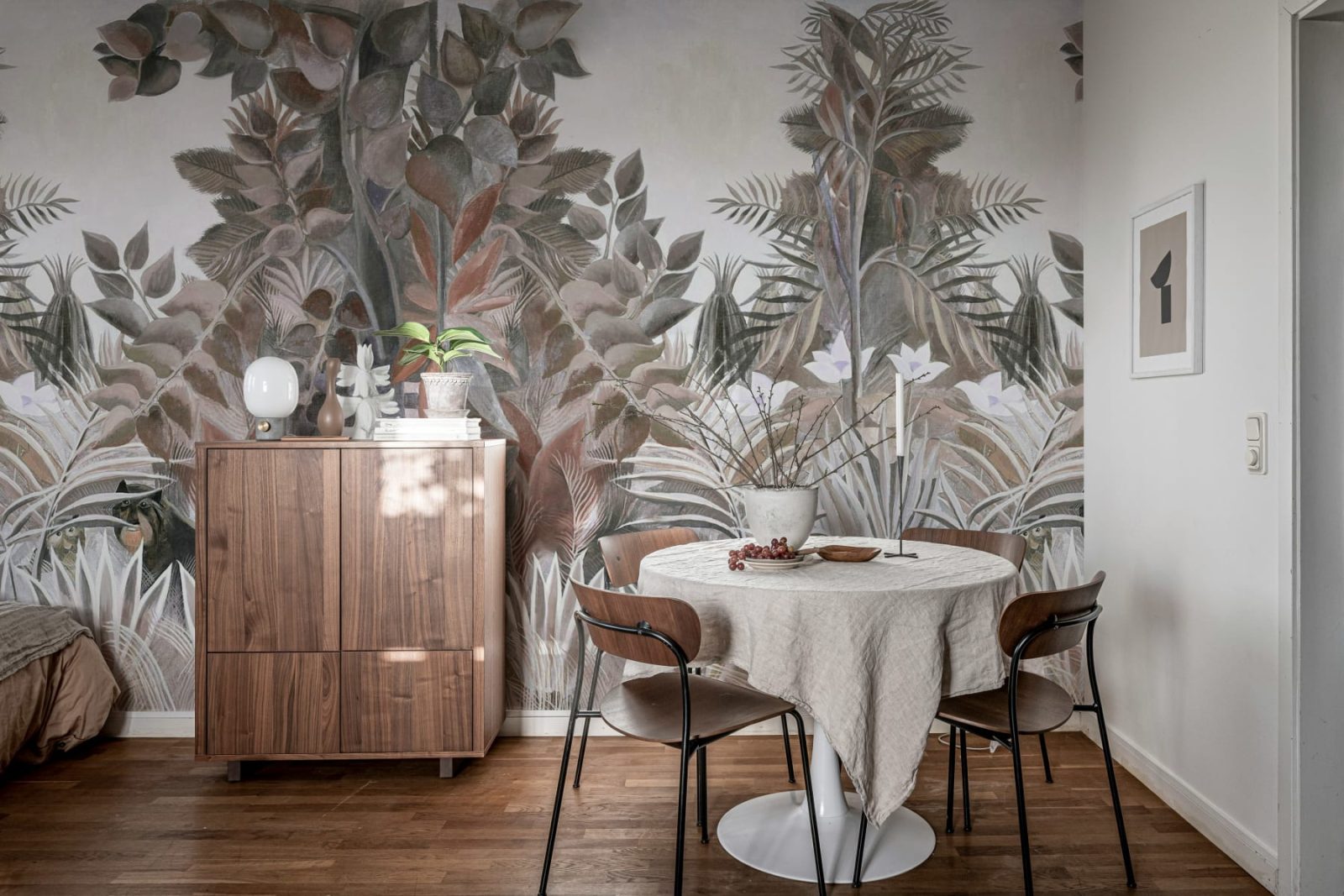 The Equatorial Jungle, Soft, Rebel Walls 3