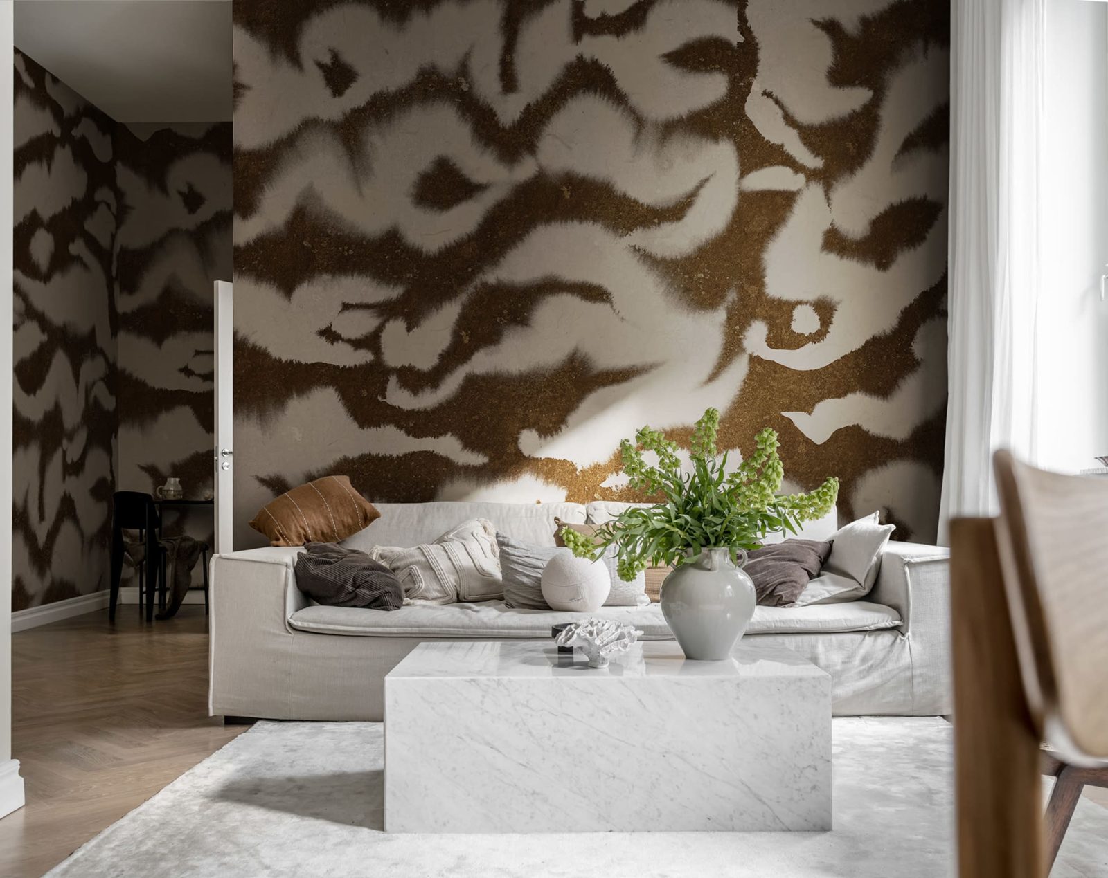 Guppy, Lightbrown, Rebel Walls 2