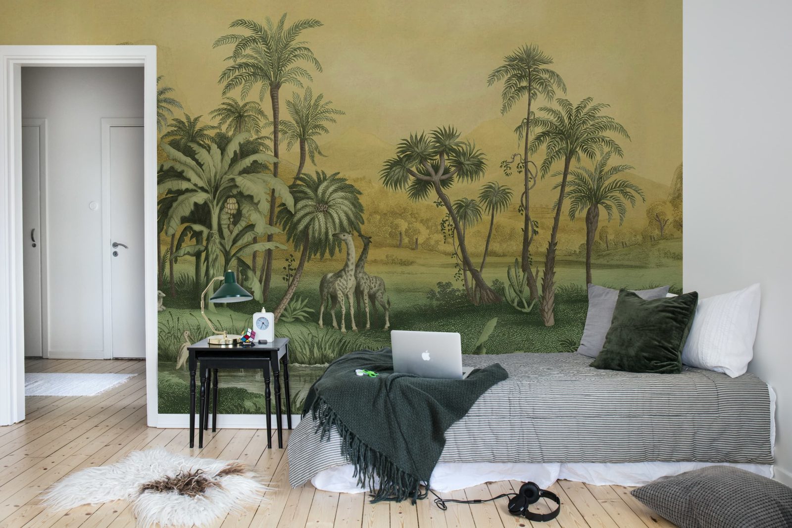 Giraffe Savannah, Yellow, Rebel Walls 3