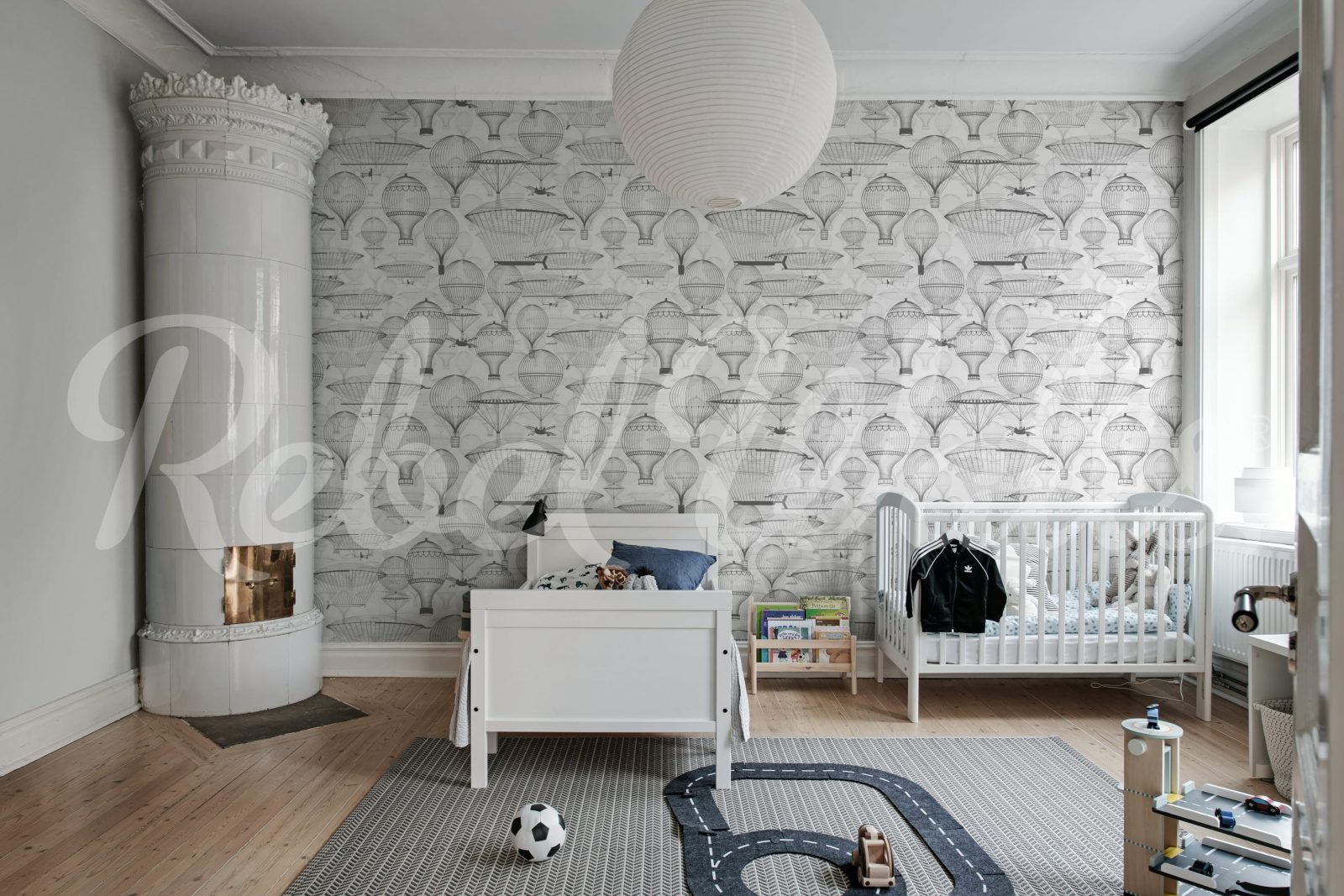 Bon Voyage, Black & White, Rebel Walls 2