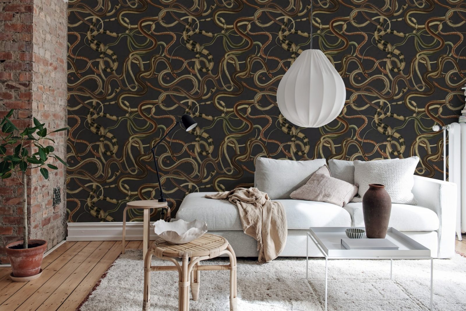Snakey, Black, Rebel Walls 2