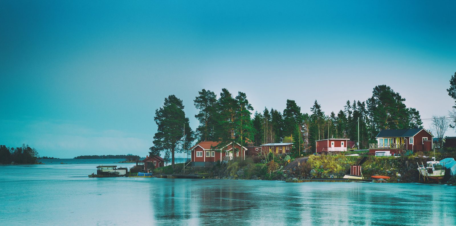 Cottage Island, Rebel Walls