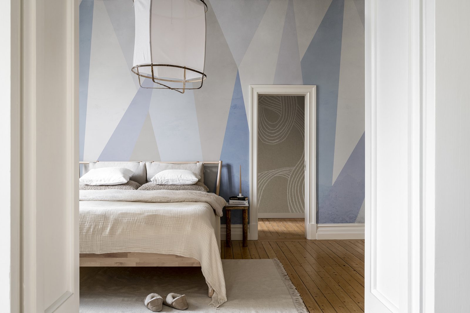 Crystal, Lilac, Rebel Walls 3