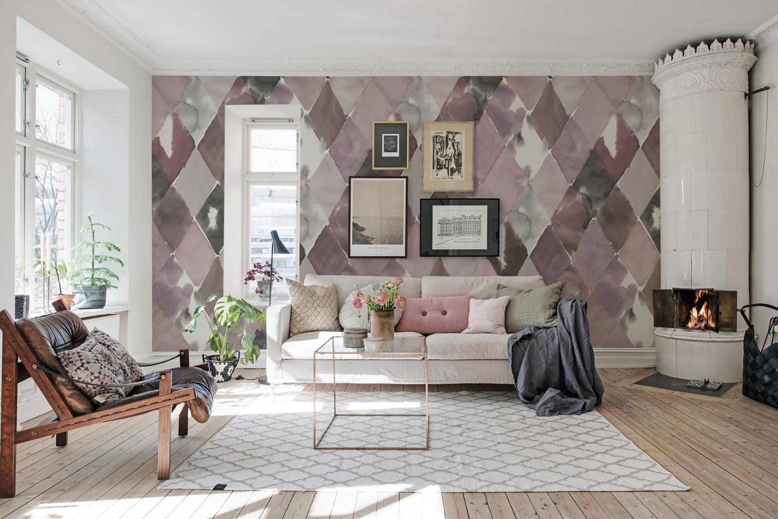 Big Harlequin, Plum, Rebel Walls 3