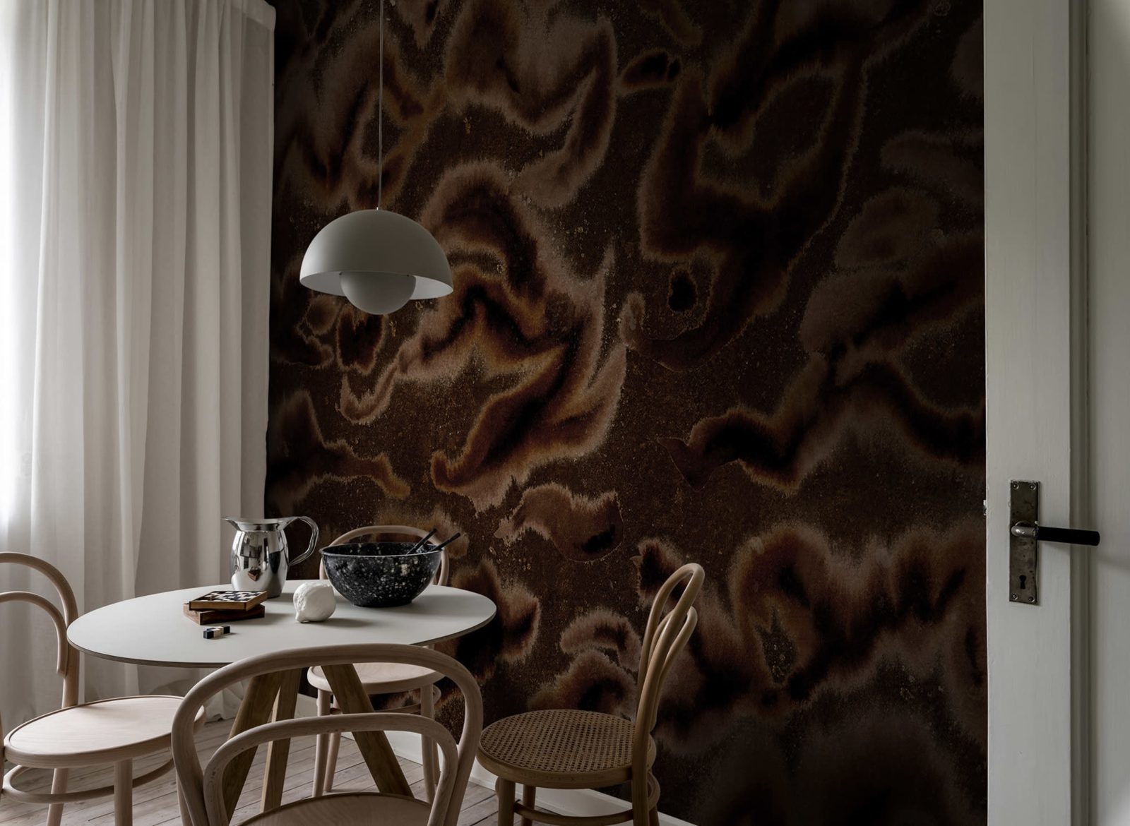 Guppy, Brown, Rebel Walls 3