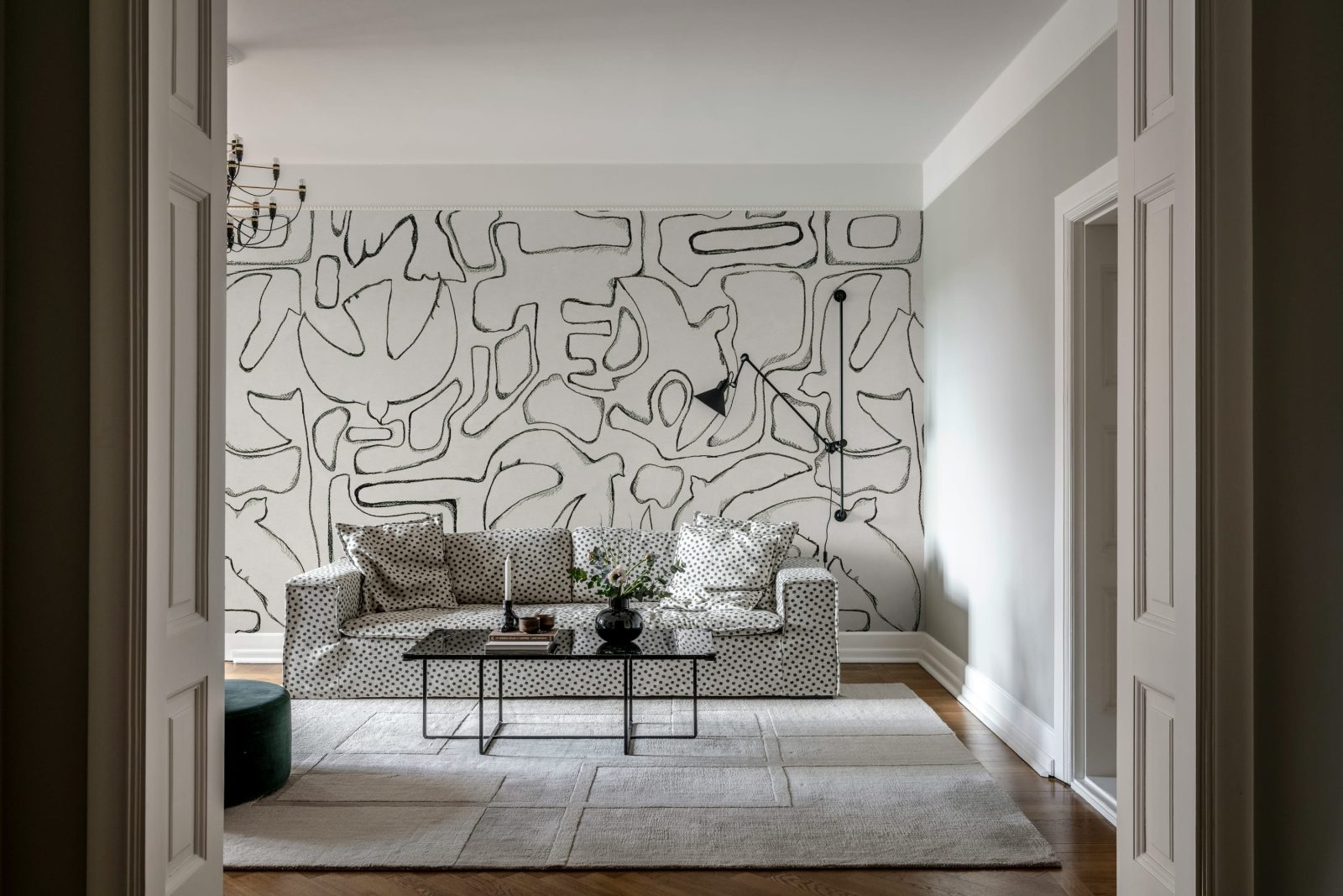 Peaceful, Black & White, Rebel Walls 2