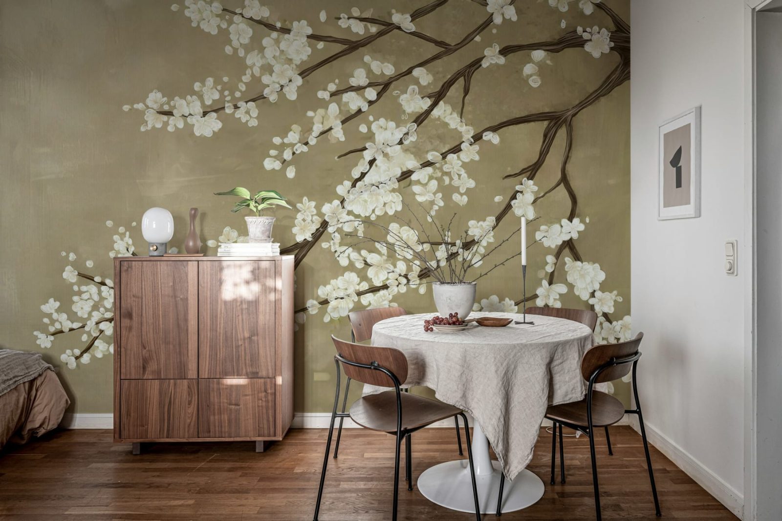 Sakura Branch, Beige, Rebel Walls 3