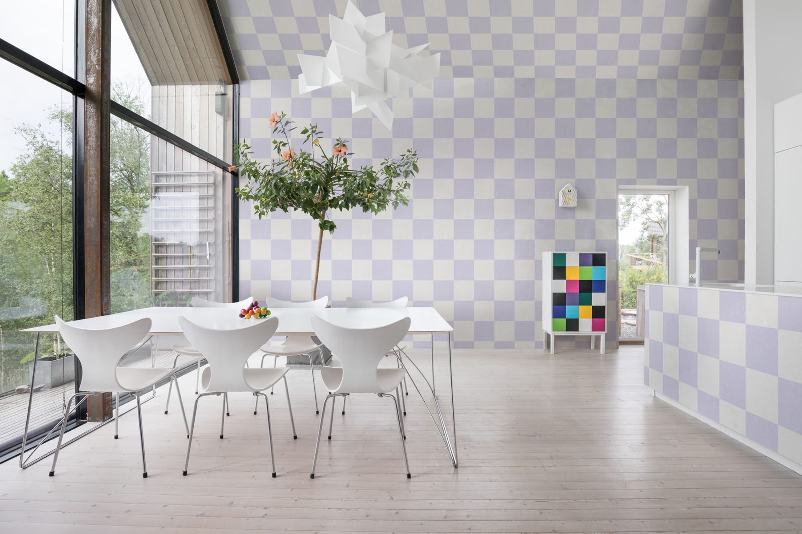 Chess, Lilac, Rebel Walls 2