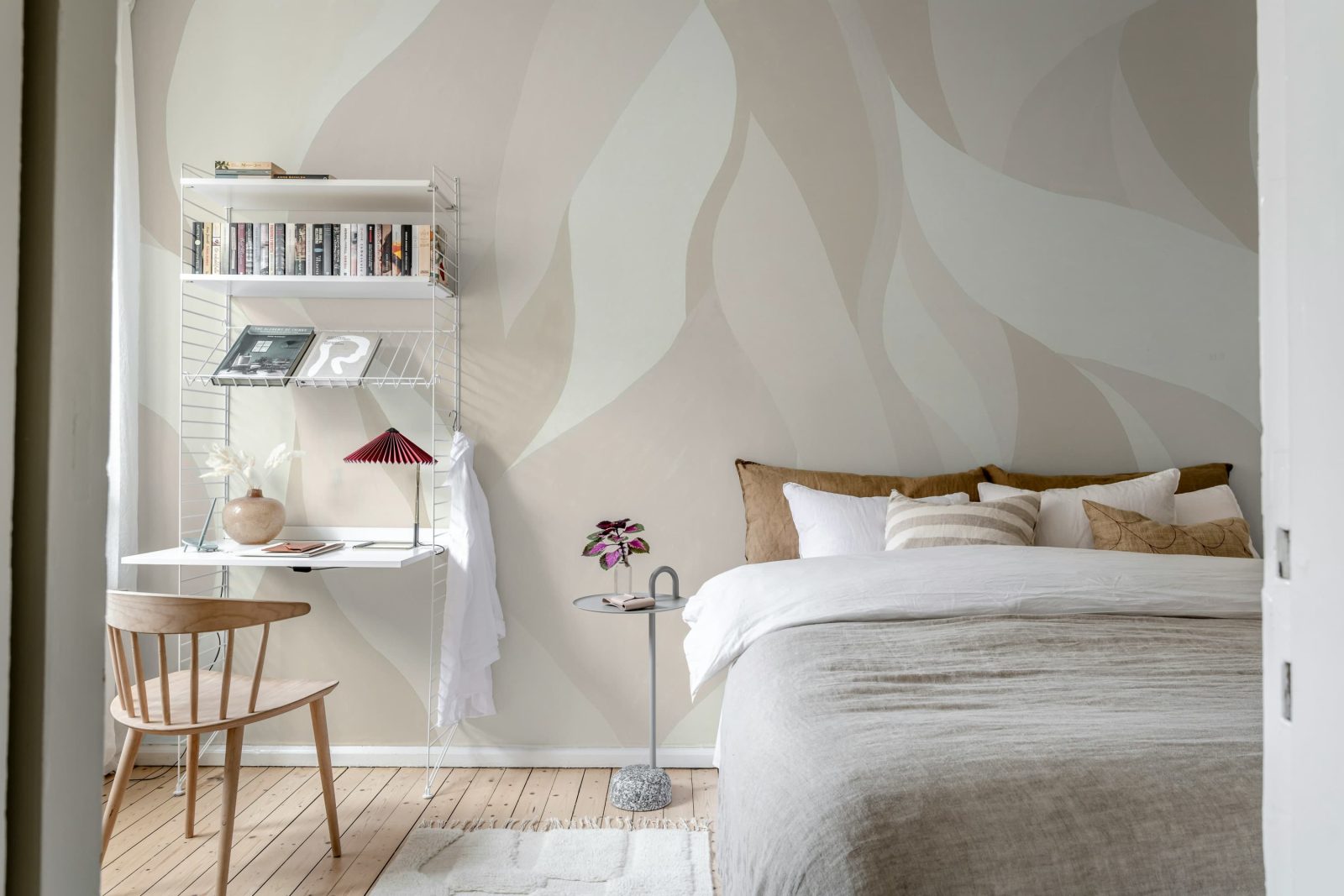 Velvet Flames, Beige, Rebel Walls 3